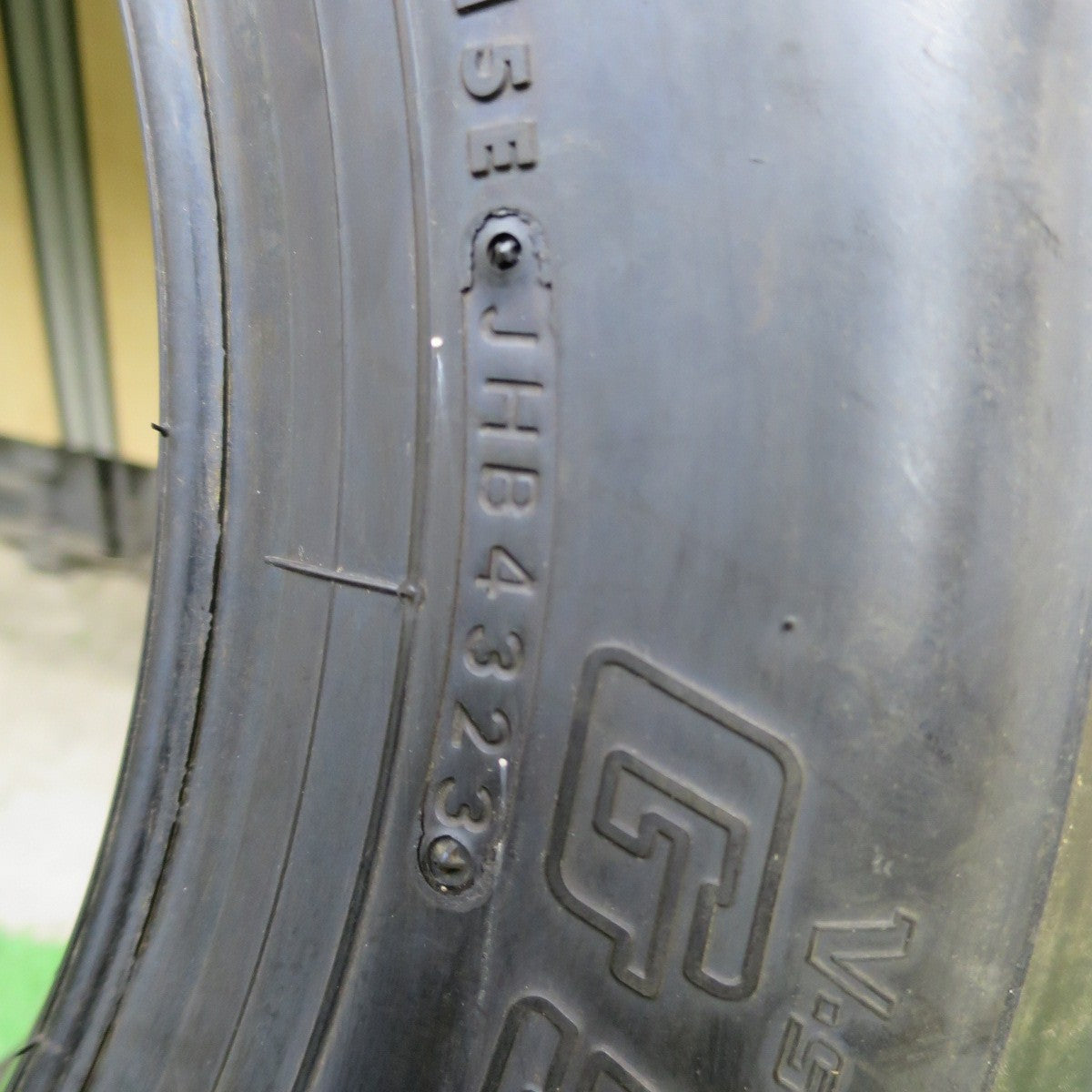 新車外し！23年！1本★トラック タイヤ 205/75R16 113/111L ブリヂストン G590 16インチ★6021803ナノタ