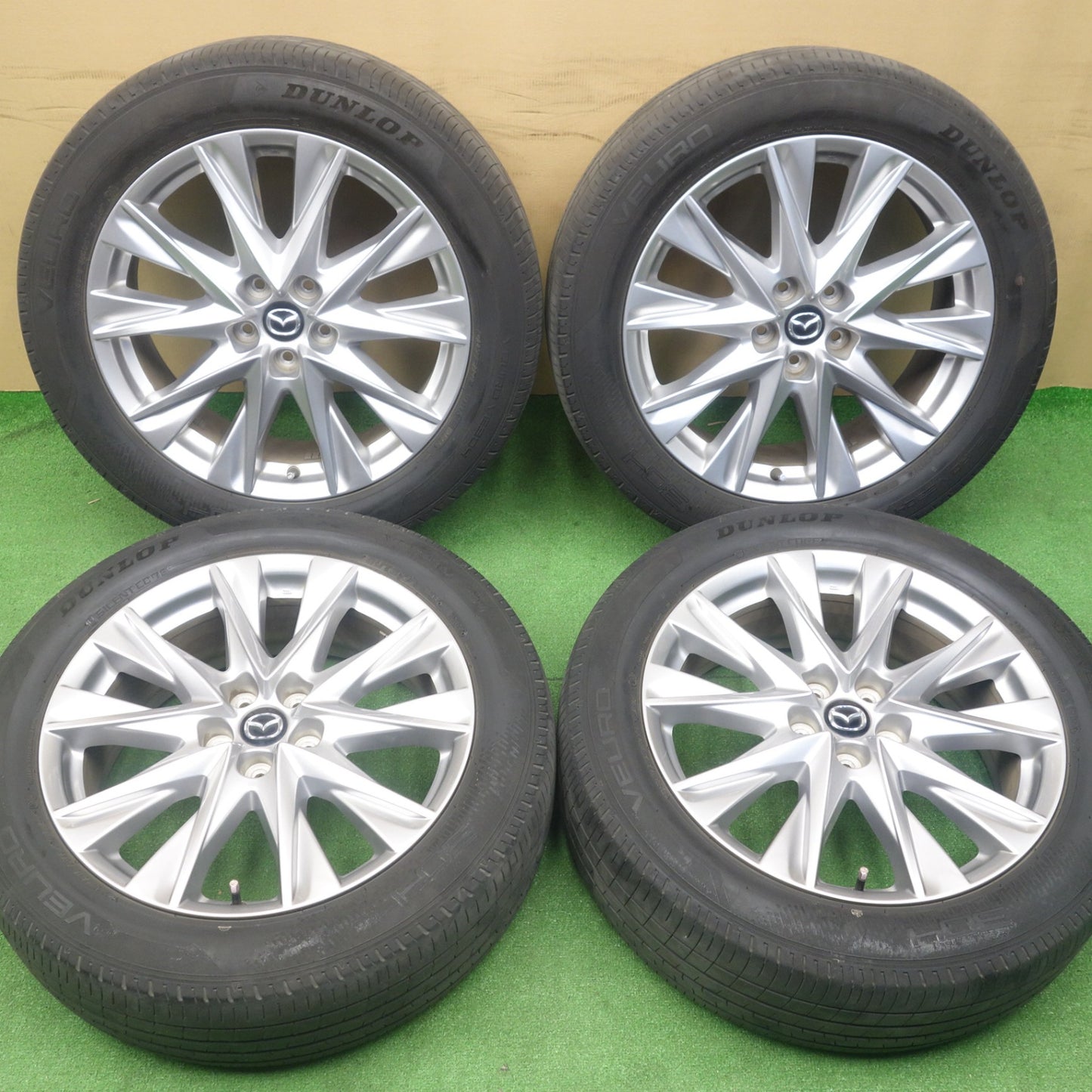 4本価格！22年★マツダ CX-8 Lパッケージ 純正 225/55R19 ダンロップ VEURO VE304 19インチ CX8 PCD114.3/5H★6040702KTノ