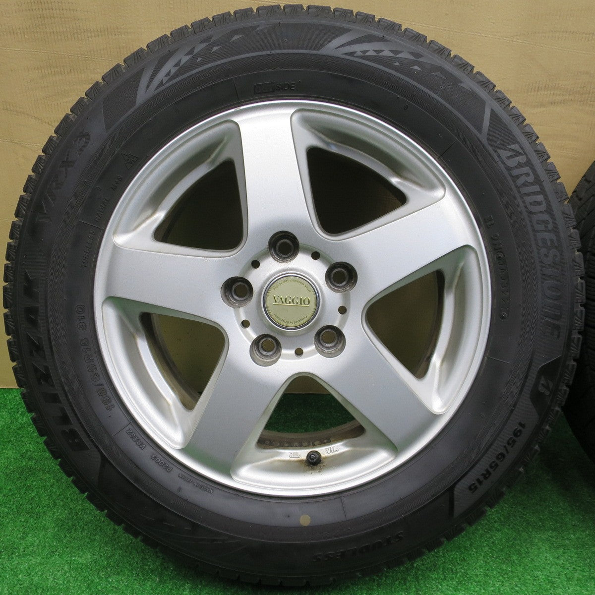 4本価格！21年★スタッドレス 195/65R15 ブリヂストン ブリザック VRX3 VAGGIO ヴァッジオ 15インチ PCD114.3/5H★5120703NKス