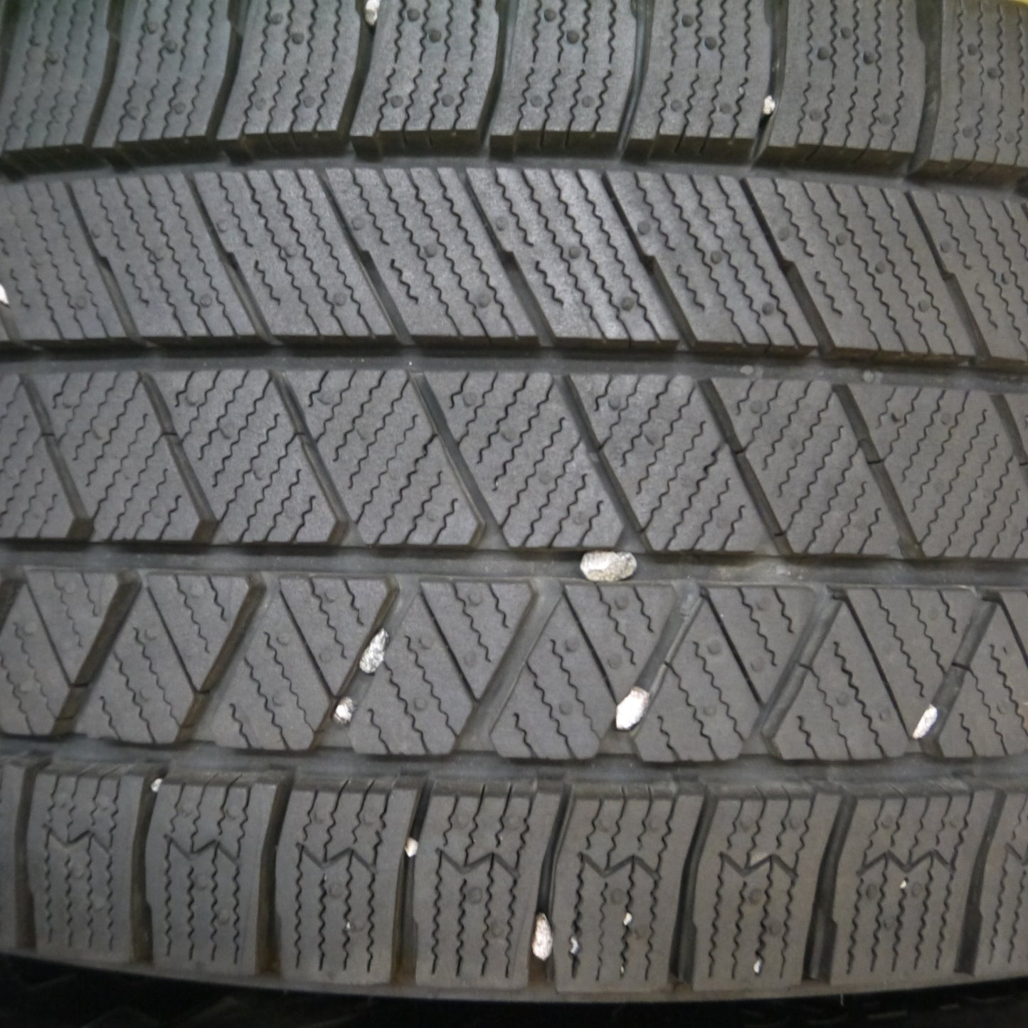 [送料無料] バリ溝！23年！キレイ！ほぼ10分★スタッドレス 205/60R16 ブリヂストン ブリザック VRX3 BALMINUM バルミナ 16インチ PCD114.3/5H★4122309Hス