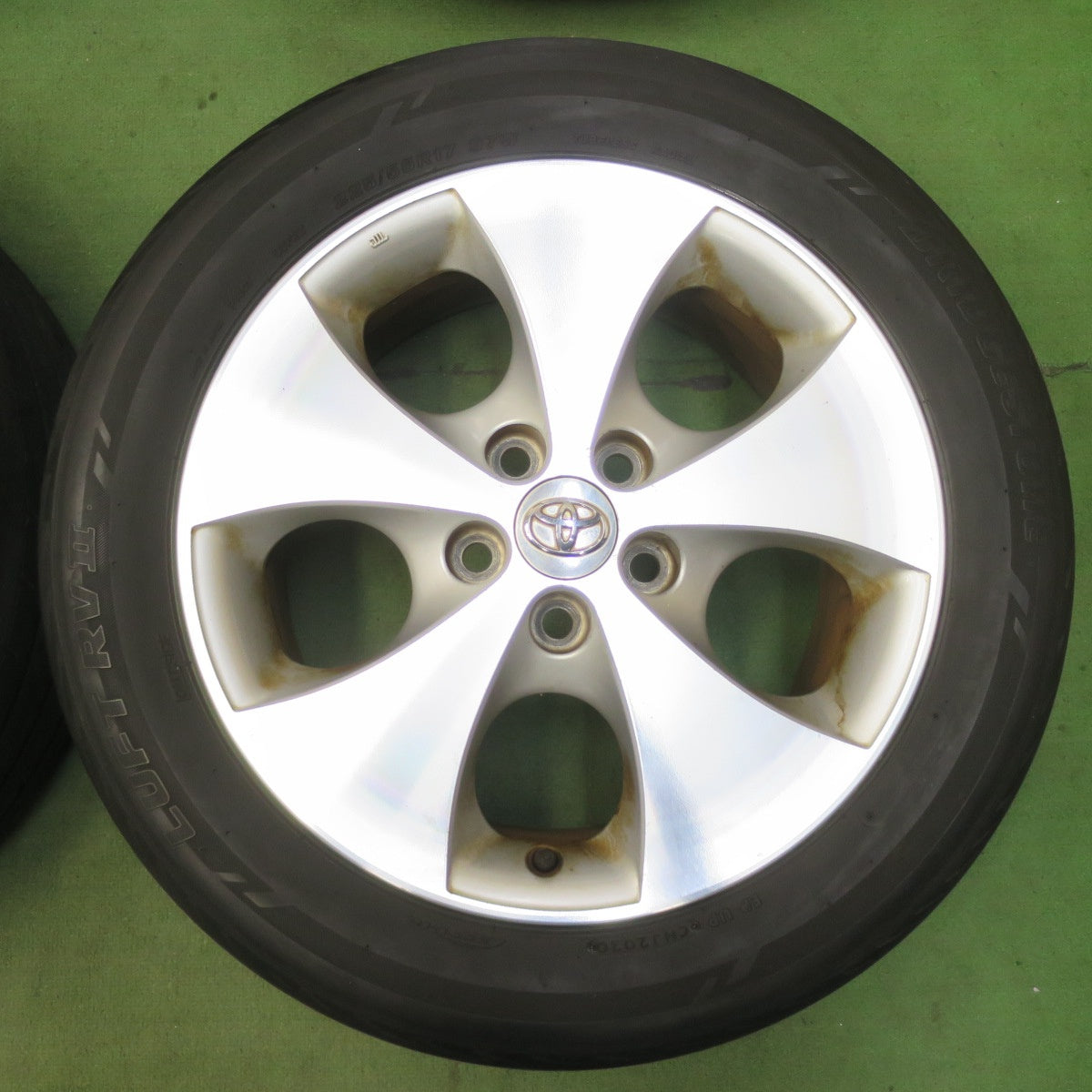 バリ溝！9.5分★トヨタ 10系 アルファード ヴェルファイア 純正 225/55R17 ブリヂストン LUFT RV2 17インチ PCD114.3/5H★5120205イノ
