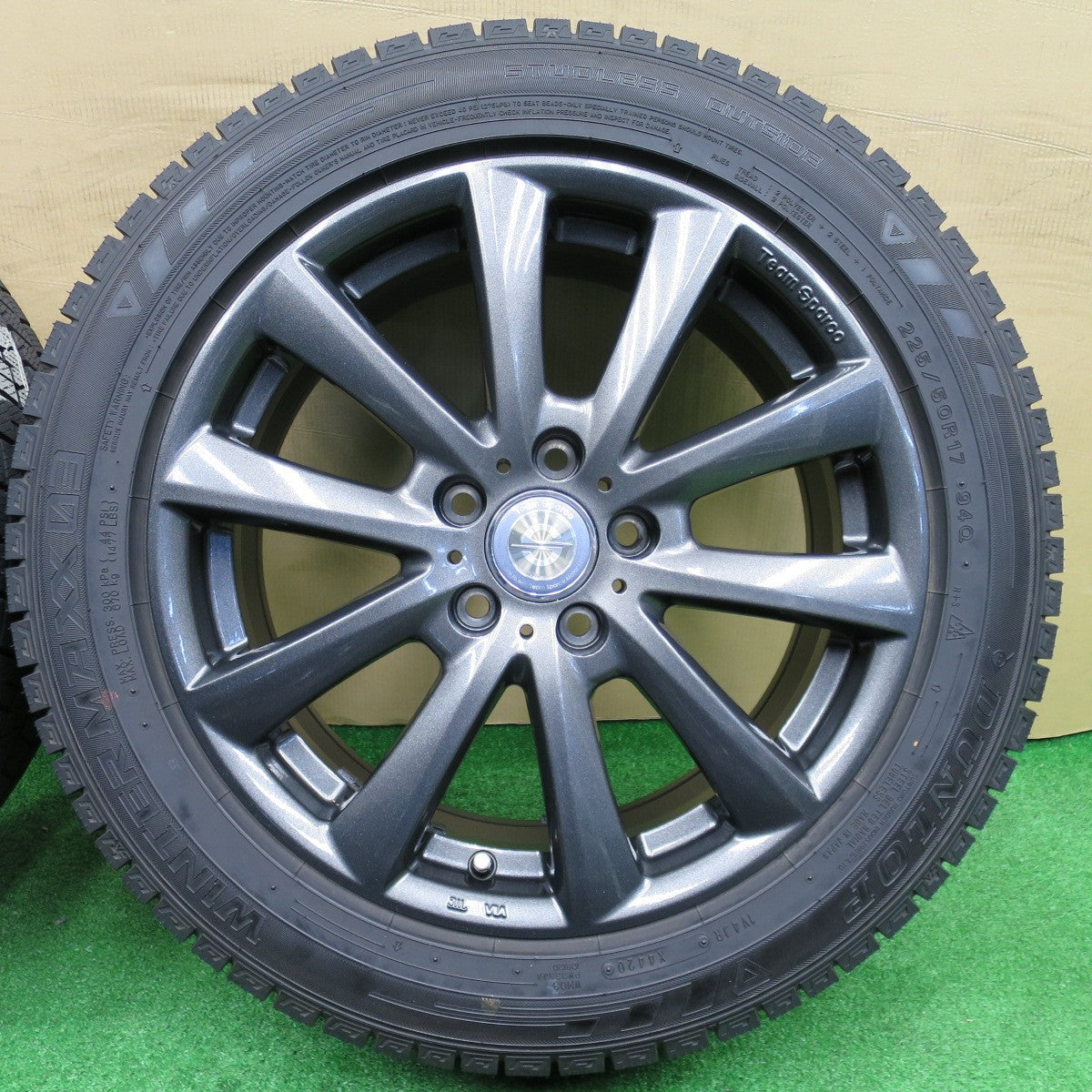 バリ溝！キレイ！9.5分★アウディ 等 225/50R17 スタッドレス ダンロップ ウインターマックス 03 Team Sparco チームスパルコ 17インチ PCD112/5H★5122903NKス
