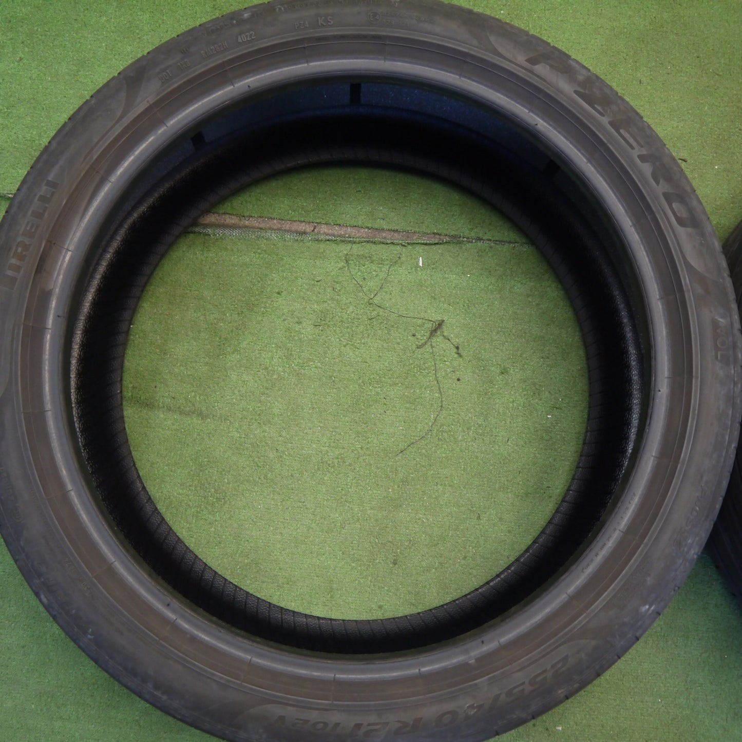 4本価格！22年★255/40R21 ピレリ PZERO VOL Pゼロ タイヤ 21インチ ベンツ GLEクラス BMW X5 ボルボ XC60 等★6052206Hノタ