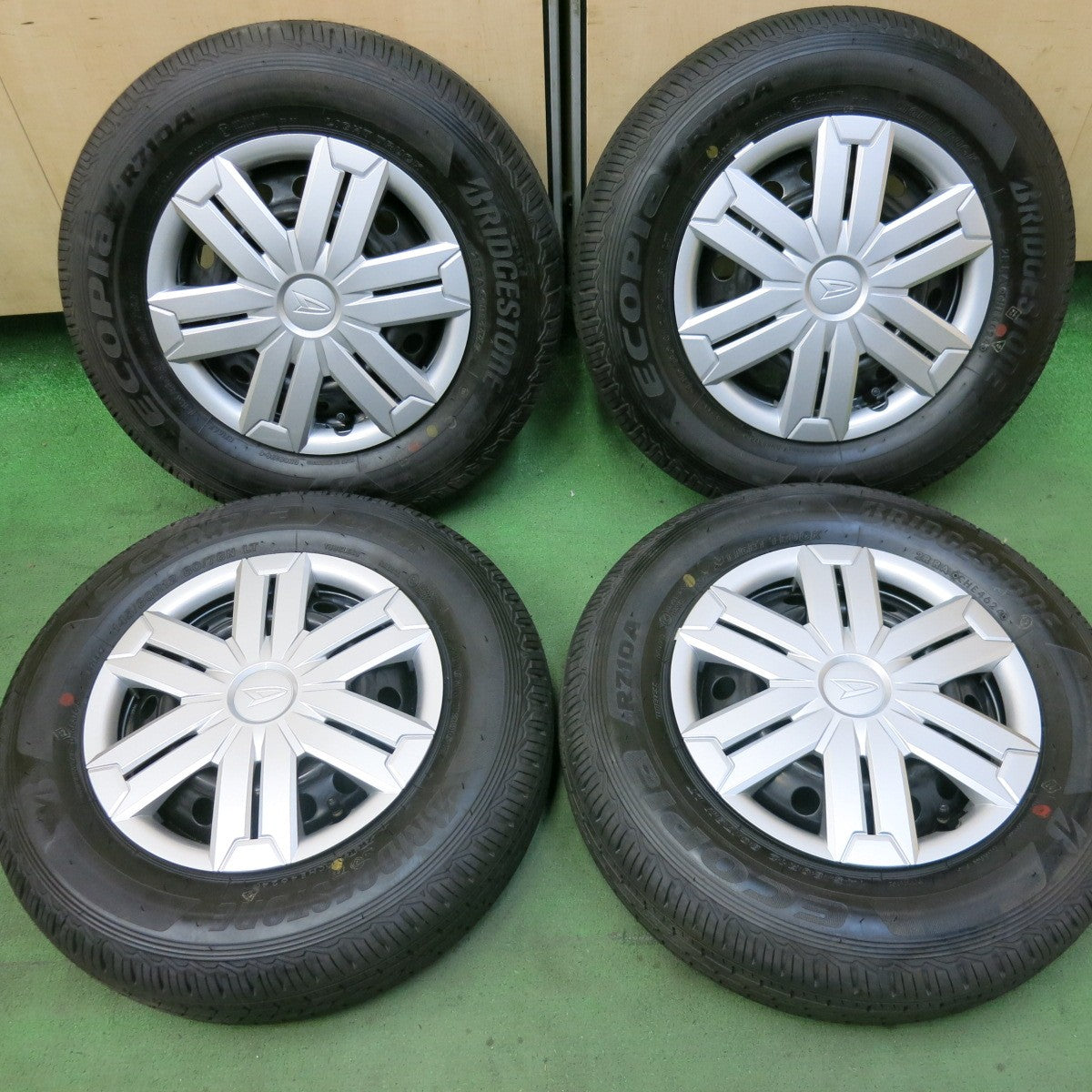 新車外し！24年★ダイハツ アトレー 純正 スチール 145/80R12 80/78N ブリヂストン エコピア R710A 12インチ PCD100/4H★5082304SKノ