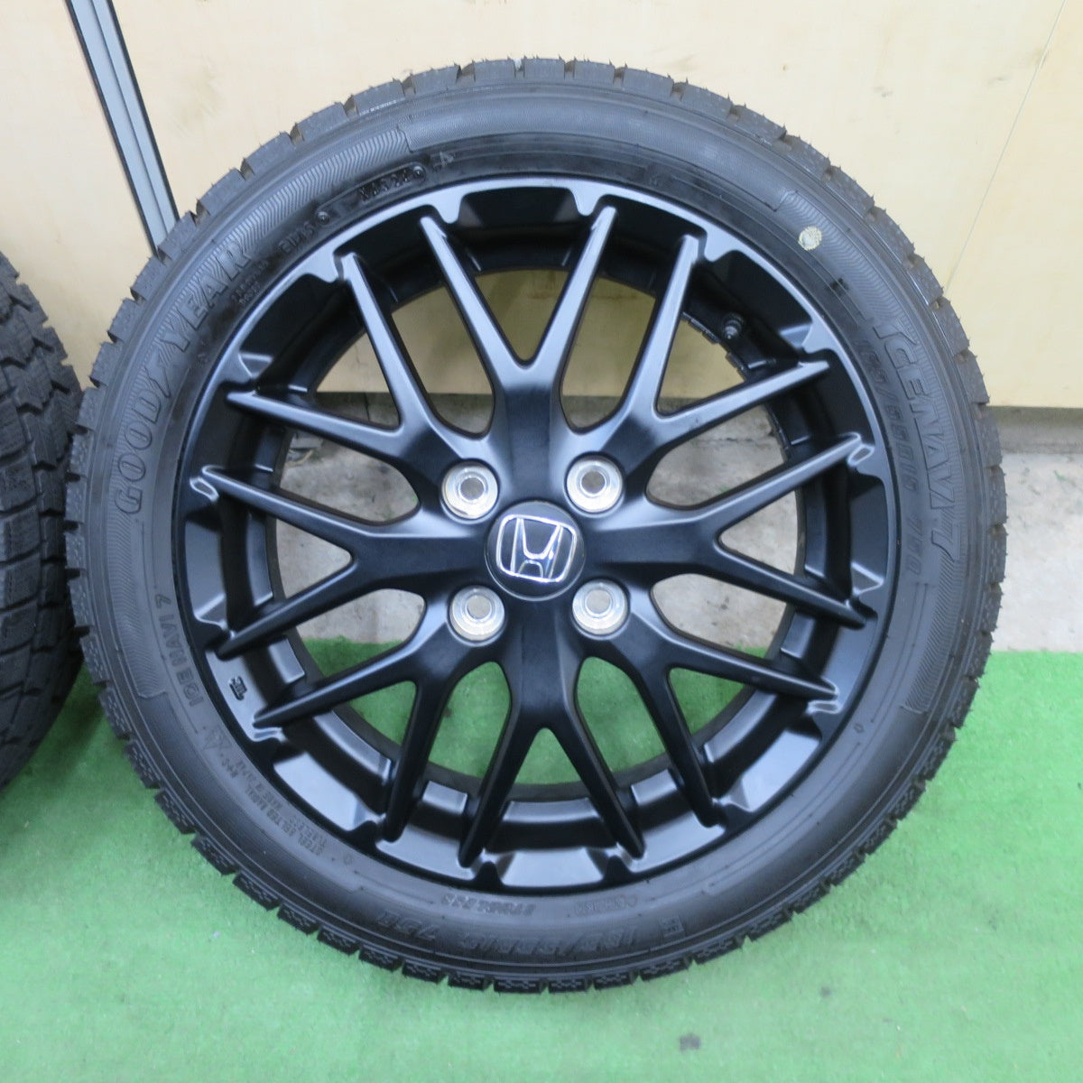 バリ溝！24年！キレイ！ほぼ10分★ホンダ N-ONE RS 純正 165/55R15 スタッドレス グッドイヤー アイスナビ7 15インチ Nワン PCD100/4H★6021504TTス
