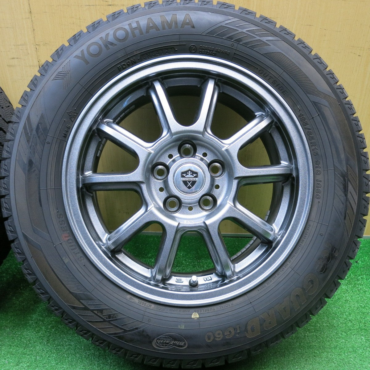 バリ溝！21年！キレイ！ほぼ10分★プリウス 等 195/65R15 スタッドレス ヨコハマ アイスガード iG60 ESTROSA エステローザ 15インチ PCD100/5H★5113003HAス