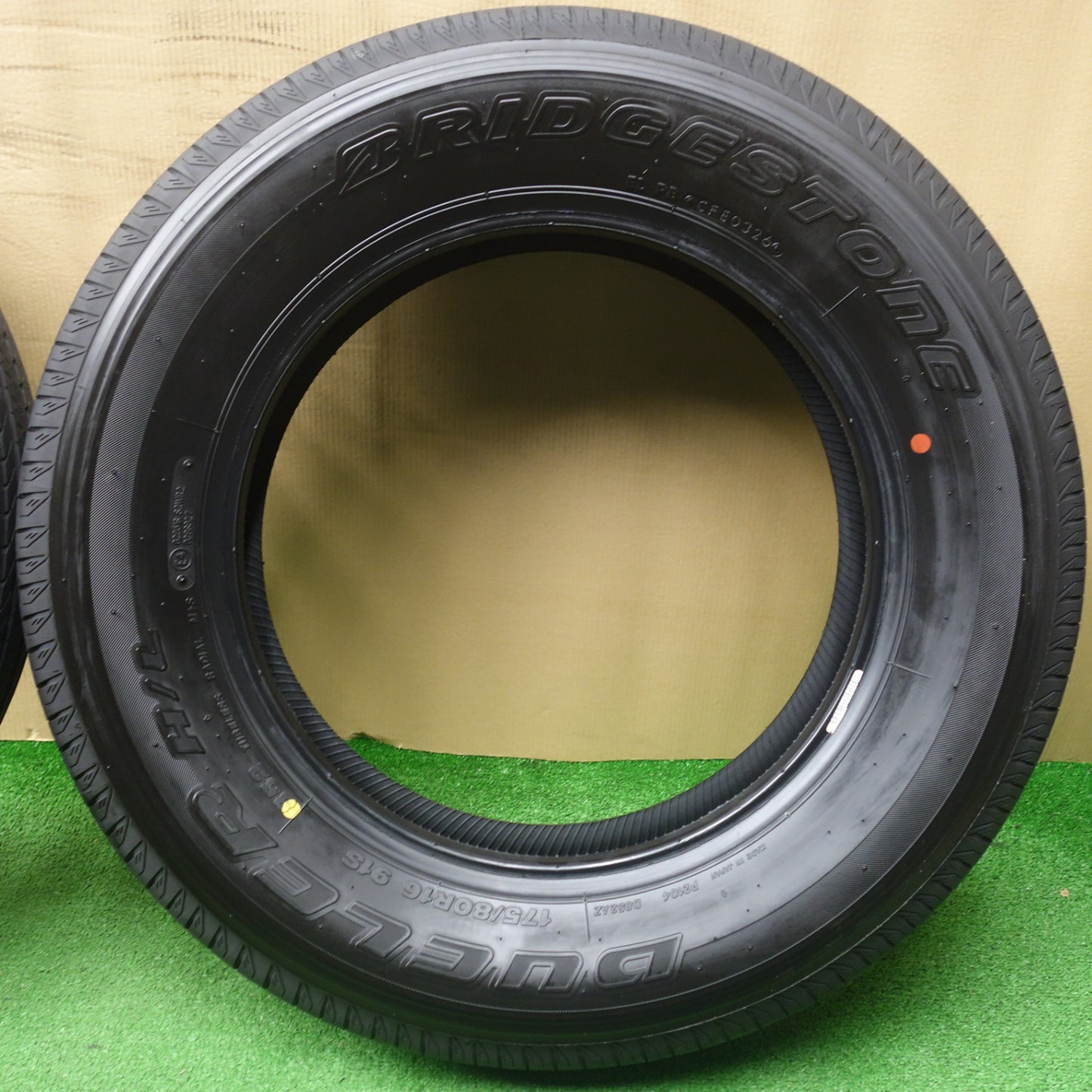 新車外し！26年★ジムニー 等 175/80R16 ブリヂストン デューラー H/L 852 DUELER 16インチ タイヤ★6052303KTノタ
