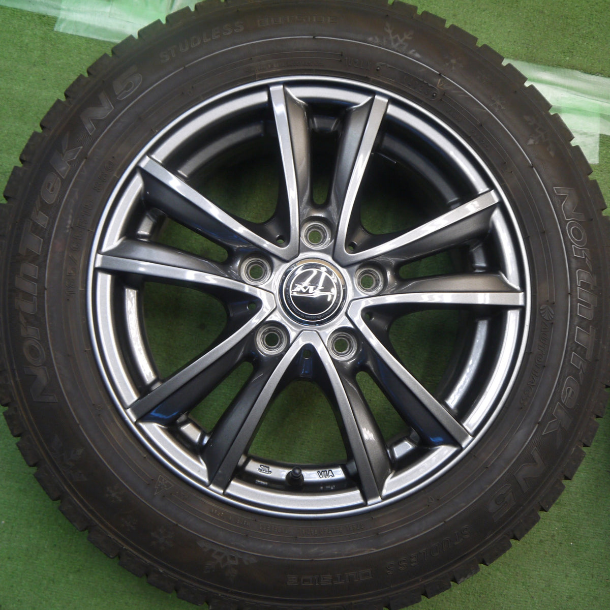 バリ溝！23年！キレイ！9分◎スタッドレス 185/65R15 オートバックス ノーストレック N5 NIRVANA NV ニルバーナ ニルヴァーナ 15インチ PCD114.3/5H◎6091501Hス