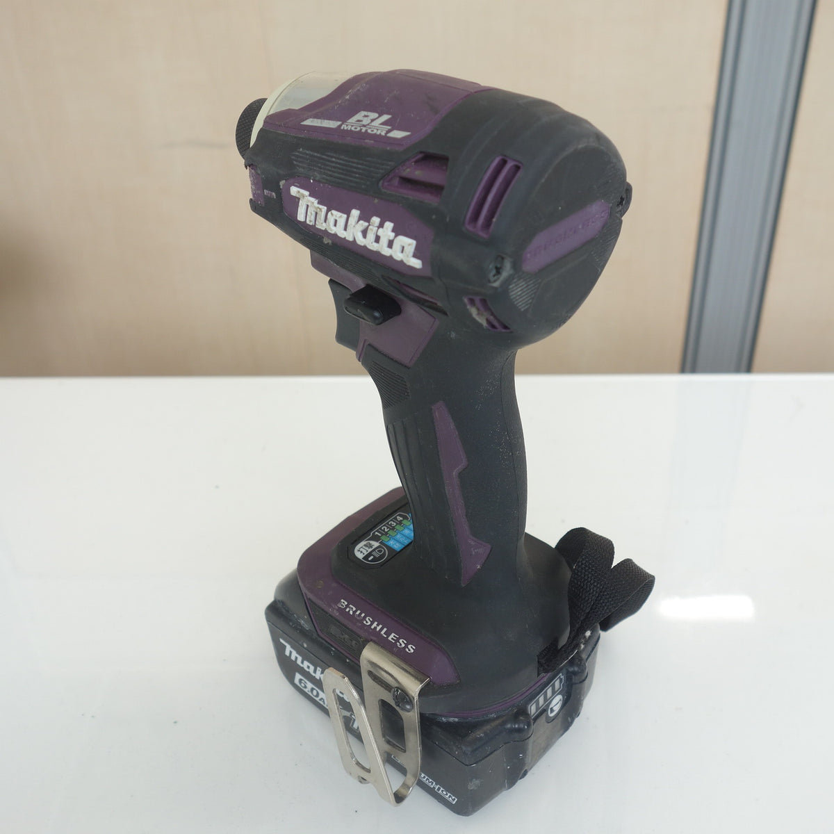◆マキタ 充電式 インパクト ドライバ  TD172D 18V 純正 バッテリ BL1860B 電動 工具 makita◆