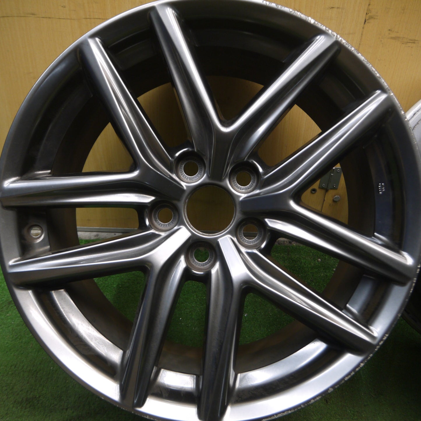 *送料無料* 2本価格★レクサス IS300 Fスポーツ 純正 ホイール 18インチ 18×8J 18×8.5J PCD114.3/5H★4041014Hホ