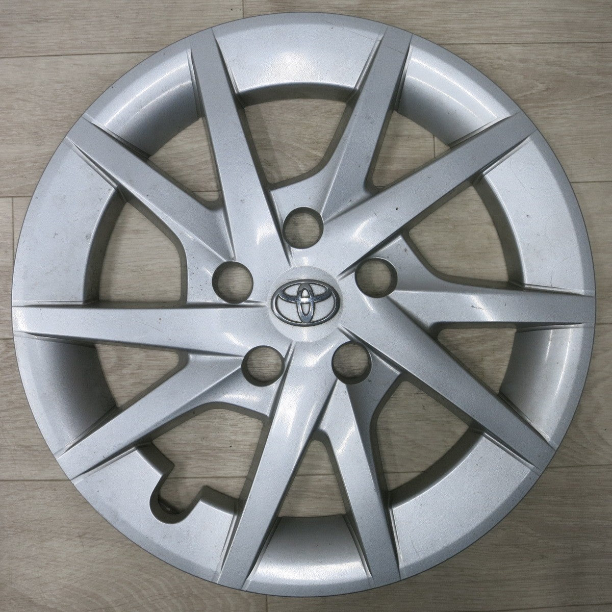 [送料無料] 4枚価格◆トヨタ プリウスα 純正 ホイール キャップ カバー 16インチ TOYOTA 42602-47090◆