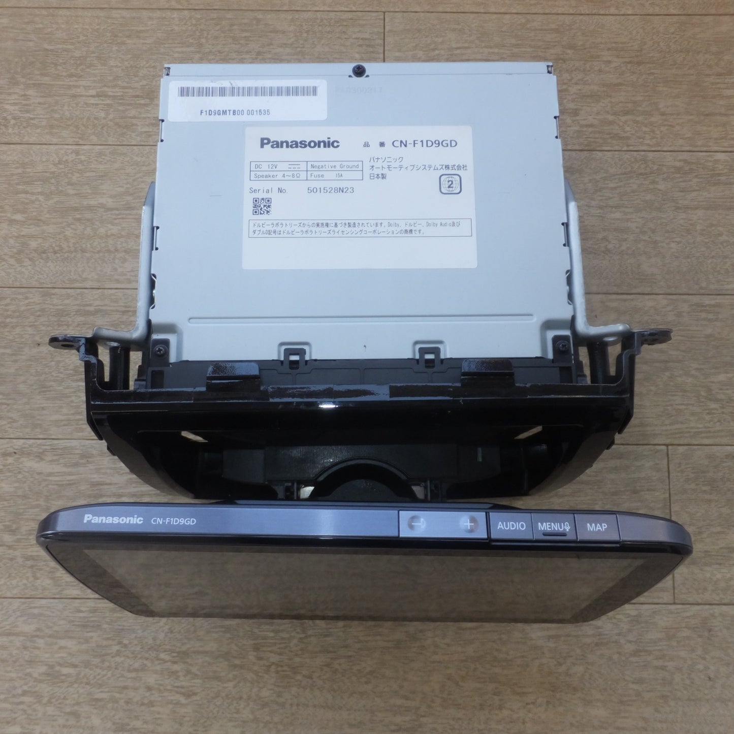 [送料無料] キレイ★パナソニック Panasonic カーナビ ストラーダ Strada CN-F1D9GD　DYNABIG スイングディスプレイ★