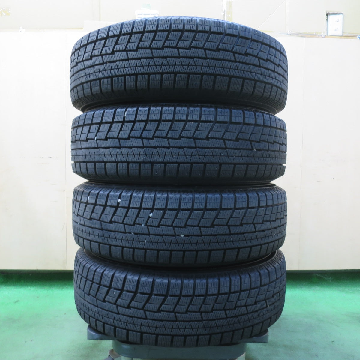 バリ溝！23年！ほぼ10分★スタッドレス 185/65R15 ヨコハマ アイスガード iG60 Euromax ユーロマックス 15インチ PCD100/4H★5101411イス