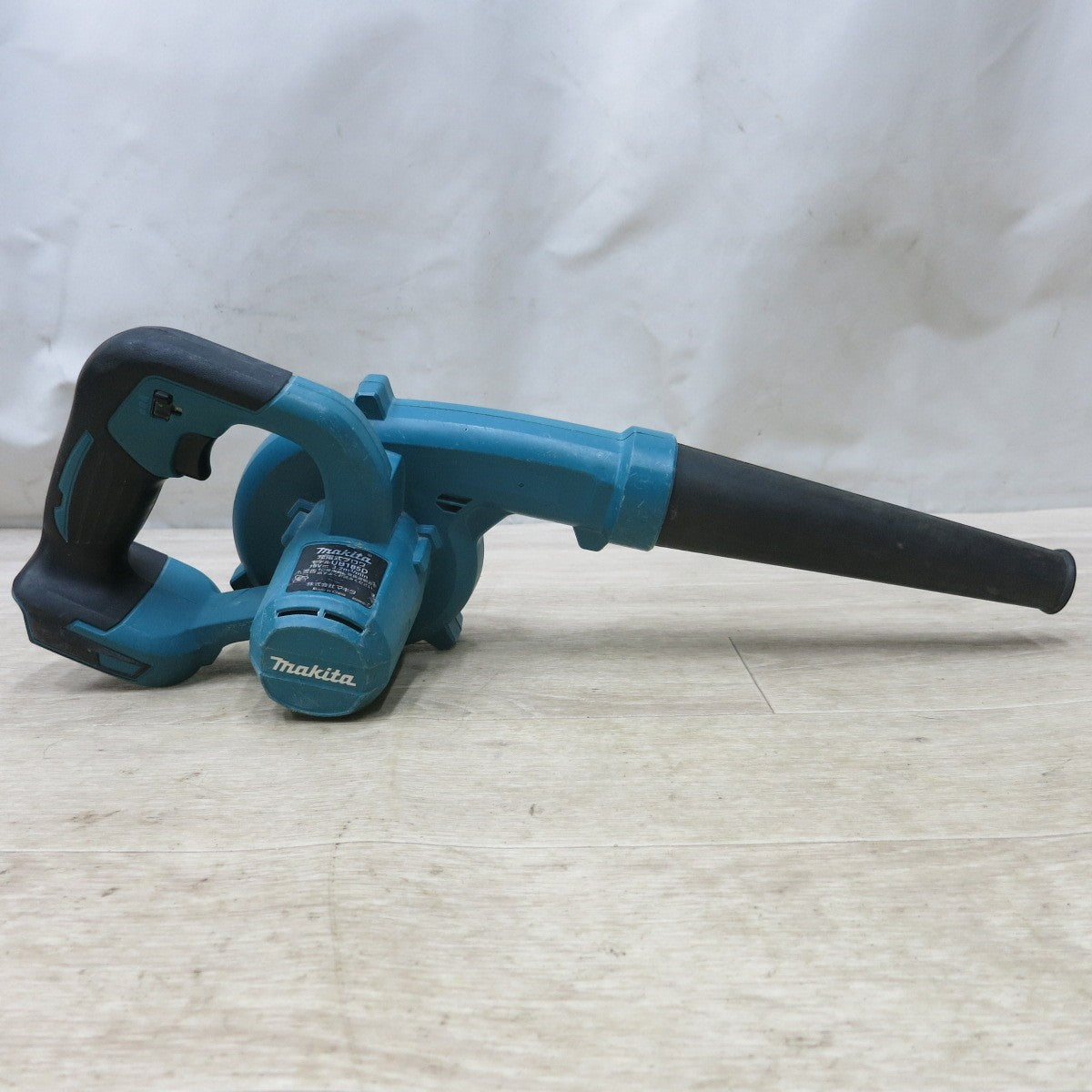[送料無料] 付属品付き◆マキタ 充電式 ブロワ UB185D ブロアー 送風 コードレス 充電器 DC18RF 集じん袋 付き 電動 工具 MAKITA◆