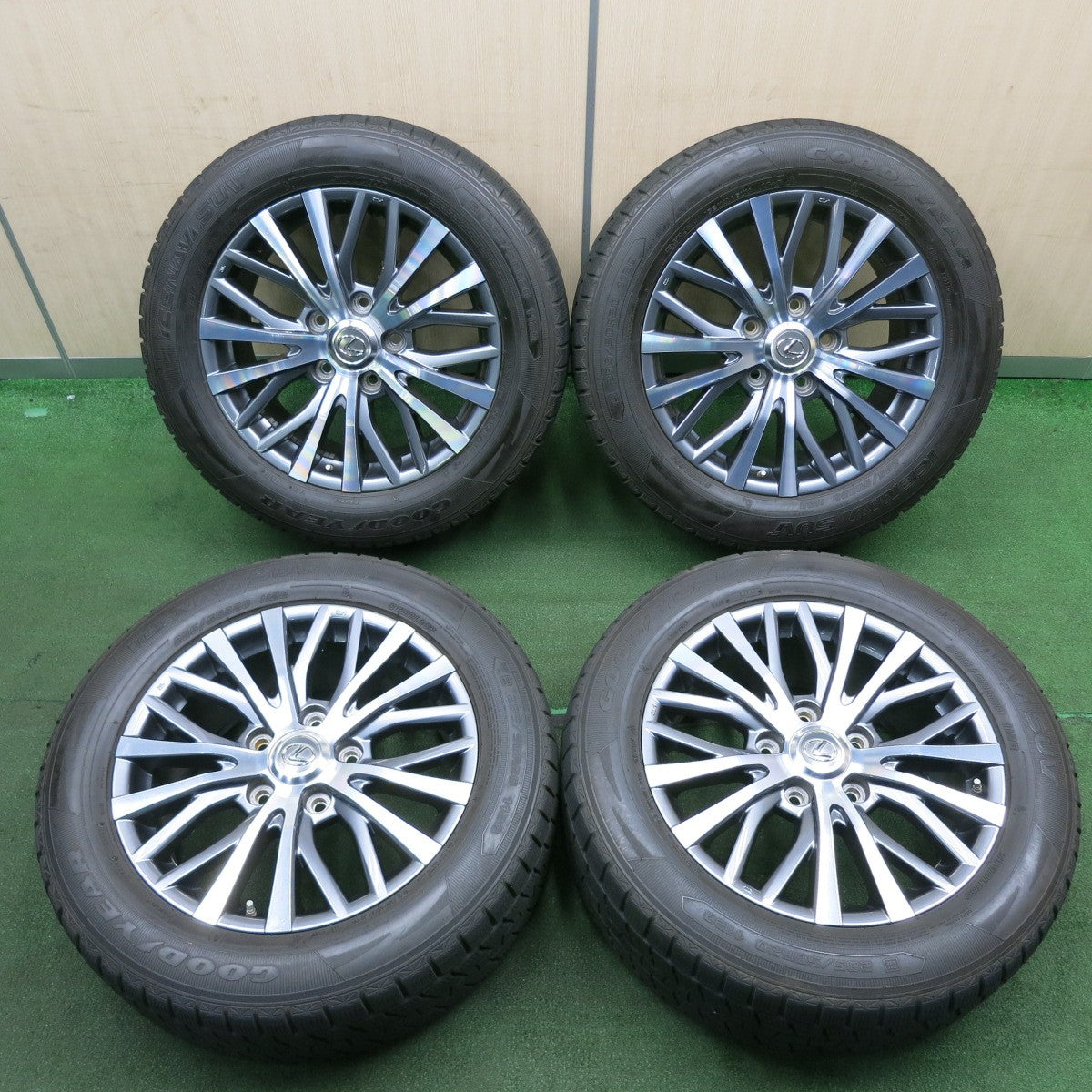 *送料無料* センサー付！バリ溝！綺麗！9.5分★レクサス LX570 純正 285/50R20 スタッドレス グッドイヤー アイスナビ SUV PCD150/5H★4041008TNス