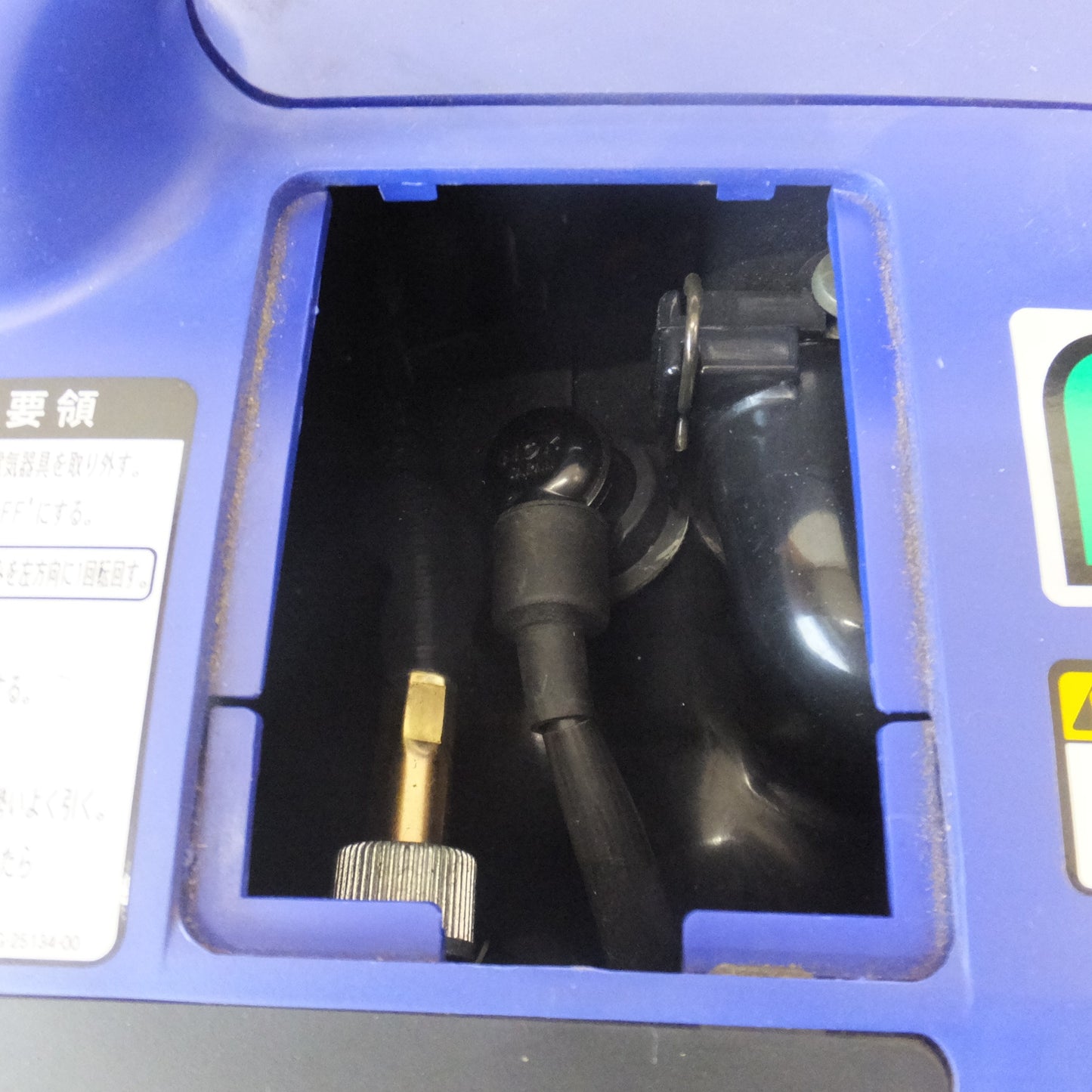 [送料無料] 岐阜発 キレイ★創輝 ヤマハ YAMAHA 0.9kVA 防音型 インバータ発電機 EF900iS/EF9HiS 携帯発電機★