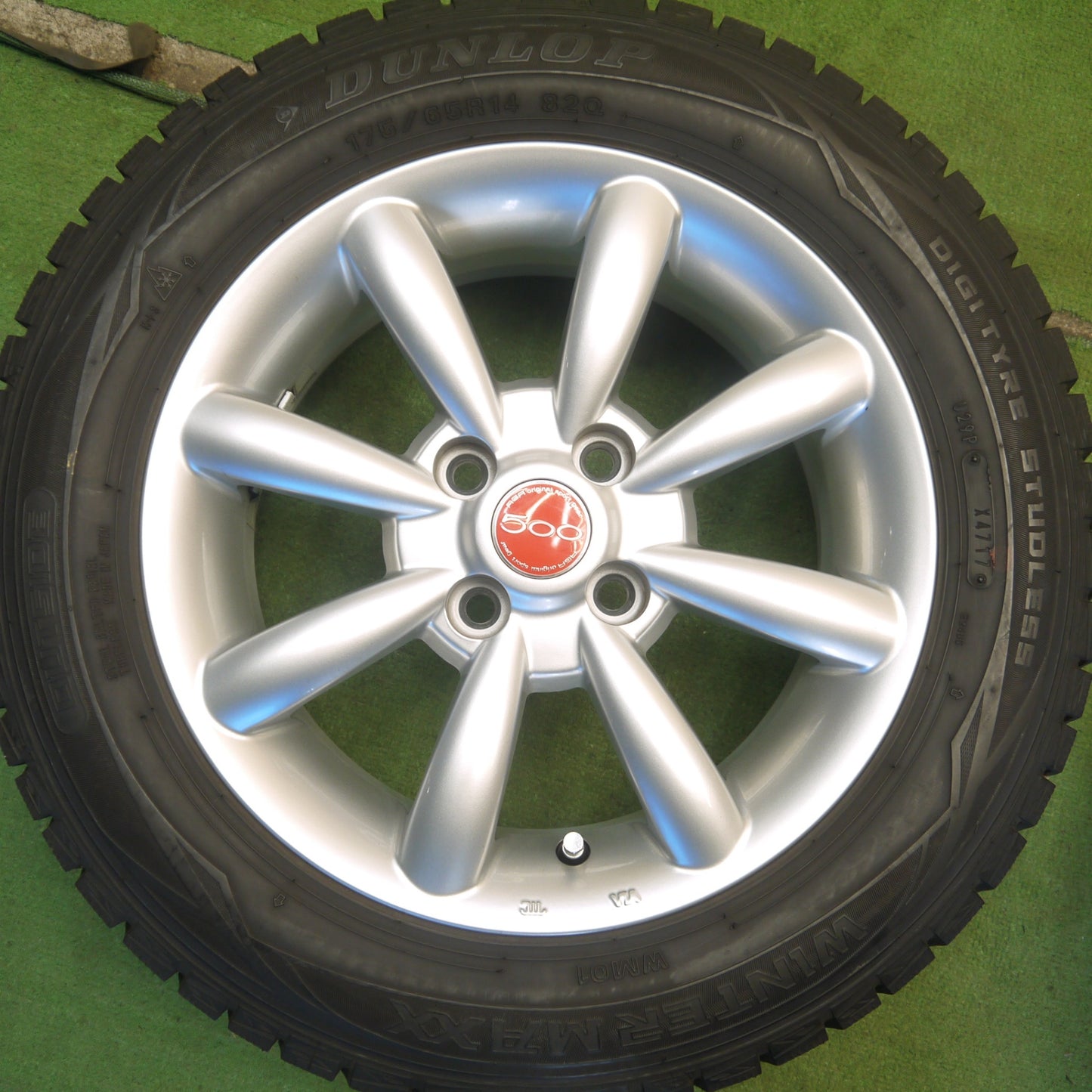 バリ溝！キレイ！9.5分◎FIAT フィアット 500 TARGA AGA 500 175/65R14 スタッドレス ダンロップ ウインターマックス WM01 14インチ PCD98/4H◎6071504Hス