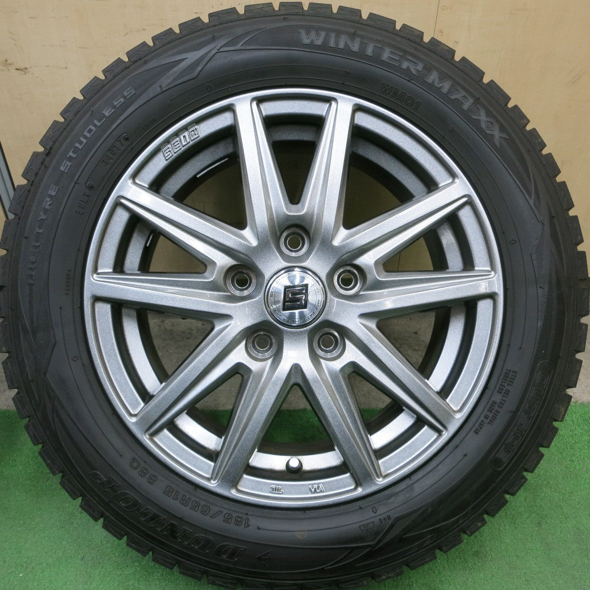 バリ溝！キレイ！9.5分★スタッドレス 185/65R15 ダンロップ ウインターマックス WM01 SEIN ザイン 15インチ PCD114.3/5H★5050101TTス
