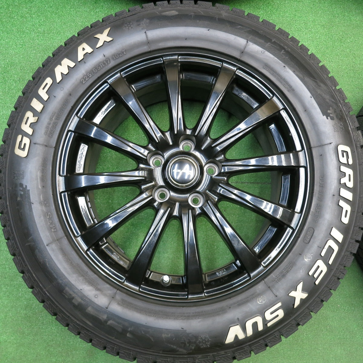 バリ溝！22年！キレイ！ほぼ10分★スタッドレス 225/65R17 グリップマックス GRIP ICE X SUV ホワイトレター AZANE FB アザーネ 17インチ PCD114.3/5H★5121409HAス