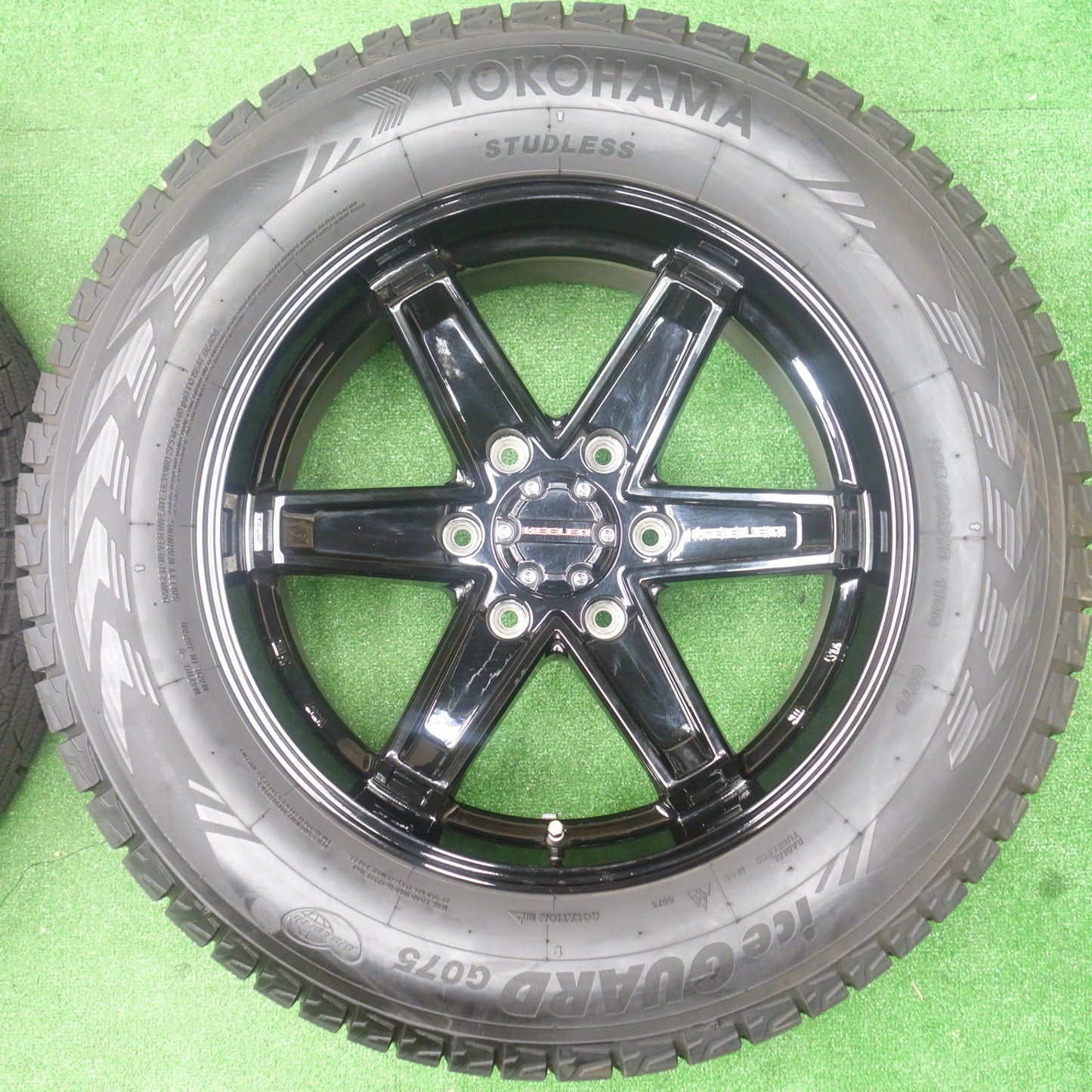 バリ溝！23年！キレイ！9.5分★KEELER TACTICS 265/60R18 スタッドレス ヨコハマ アイスガード G075 キーラー タクティクス 18インチ PCD139.7/6H★6011702KTス