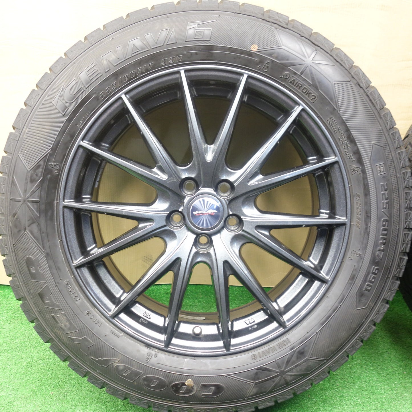 バリ溝！キレイ！9分★XV フォレスター 等 225/60R17 スタッドレス グッドイヤー アイスナビ6 VELVA SPORTZ ヴェルヴァ 17インチ PCD100/5H★5122803KTス