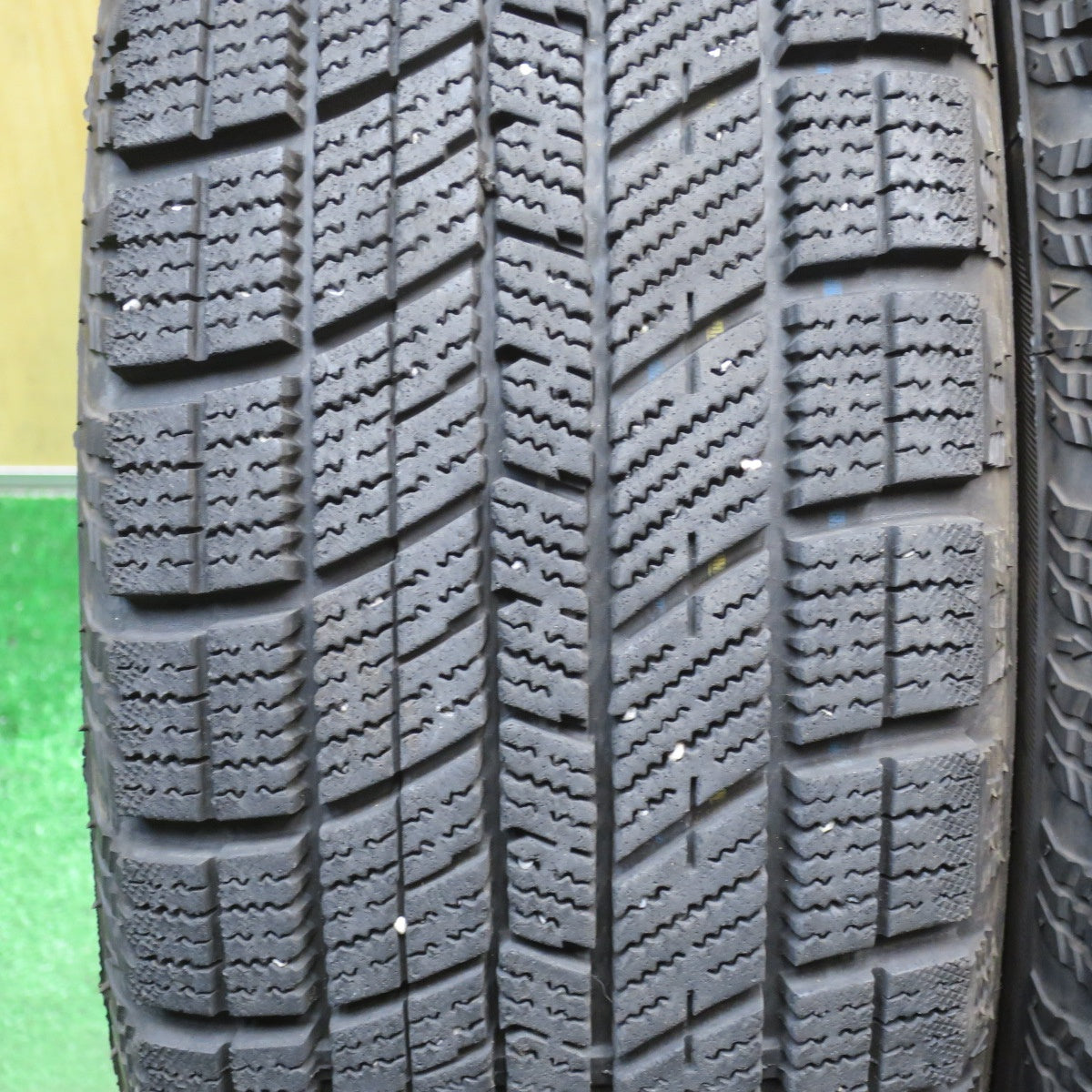 バリ溝！23年！8.5分★スズキ エブリイ ワゴン 純正 165/60R14 スタッドレス ナンカン アイスアクティバ AW-1 14インチ PCD100/4H★6051806NJス