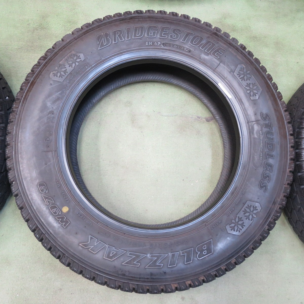 バリ溝！8.5分！6本★トラック タイヤ 175/75R15 103/101L スタッドレス ブリヂストン ブリザック W979 15インチ★6052511イスタ