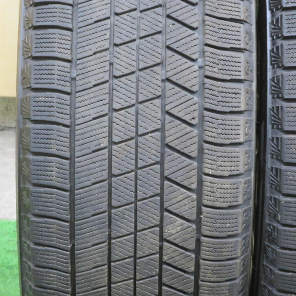 バリ溝！22年！9分★トヨタ 20系 アルファード ヴェルファイア 純正 235/50R18 スタッドレス ブリヂストン ブリザック VRX3 18インチ PCD114.3/5H★5112206TTス