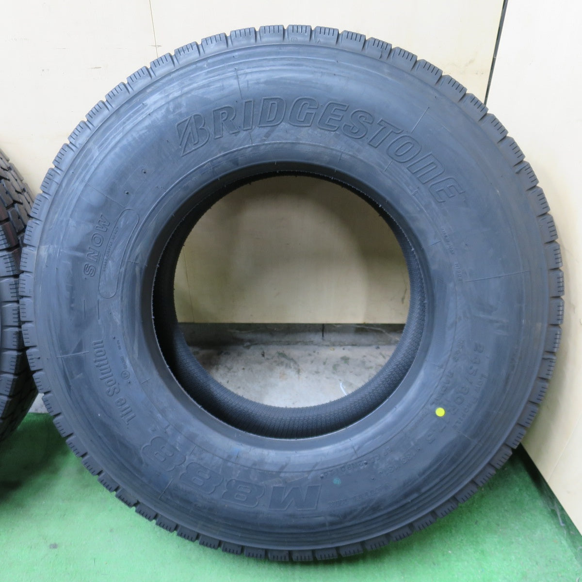 未使用！26年！6本◎トラック タイヤ 245/80R17.5 133/131J ブリヂストン M888 ミックス オールシーズン 17.5インチ◎6092501NGスタ