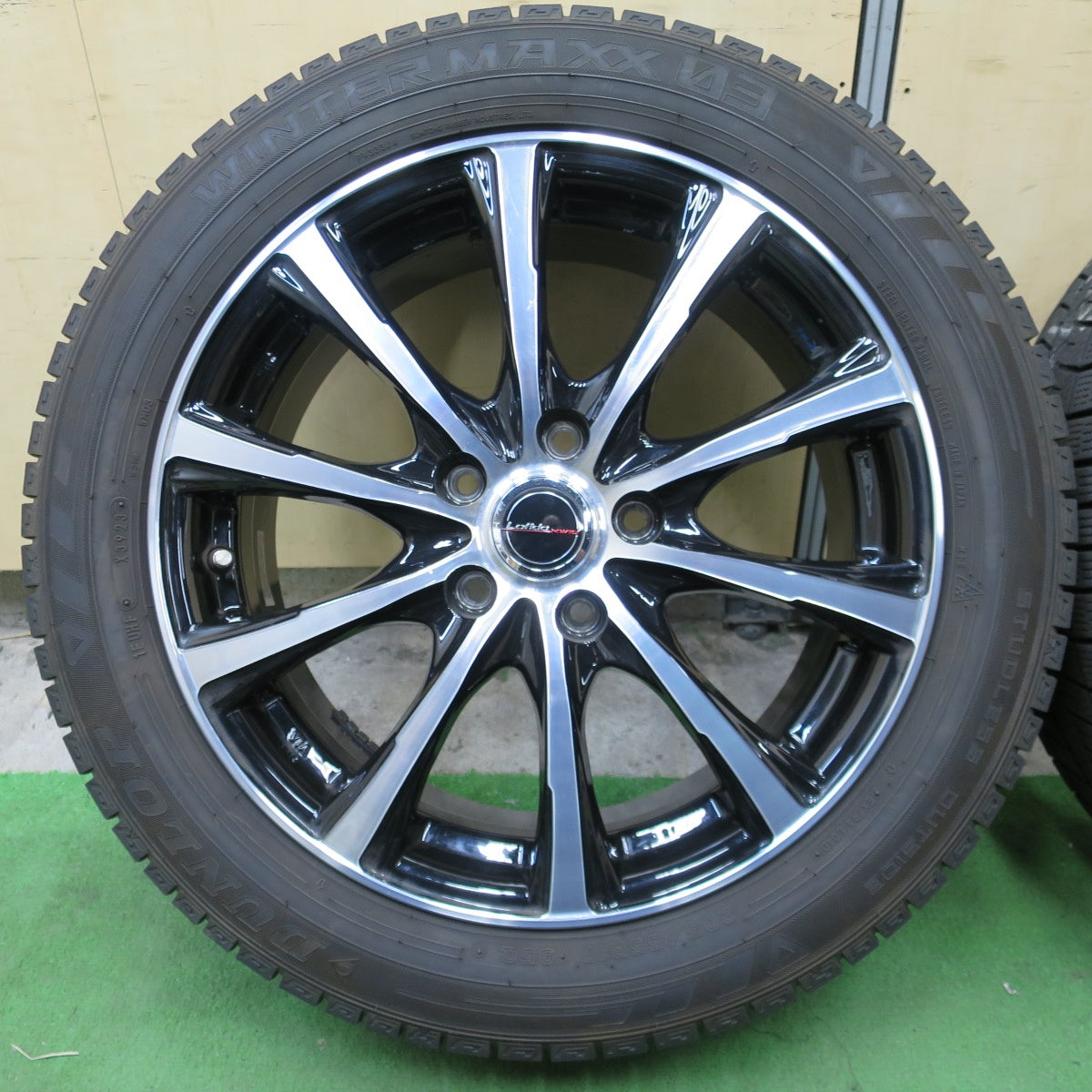 4本価格！23年◎スタッドレス 205/55R17 ダンロップ ウインターマックス 03 Lofida XW10 ロフィーダ 17インチ PCD114.3/5H◎6081206NGス