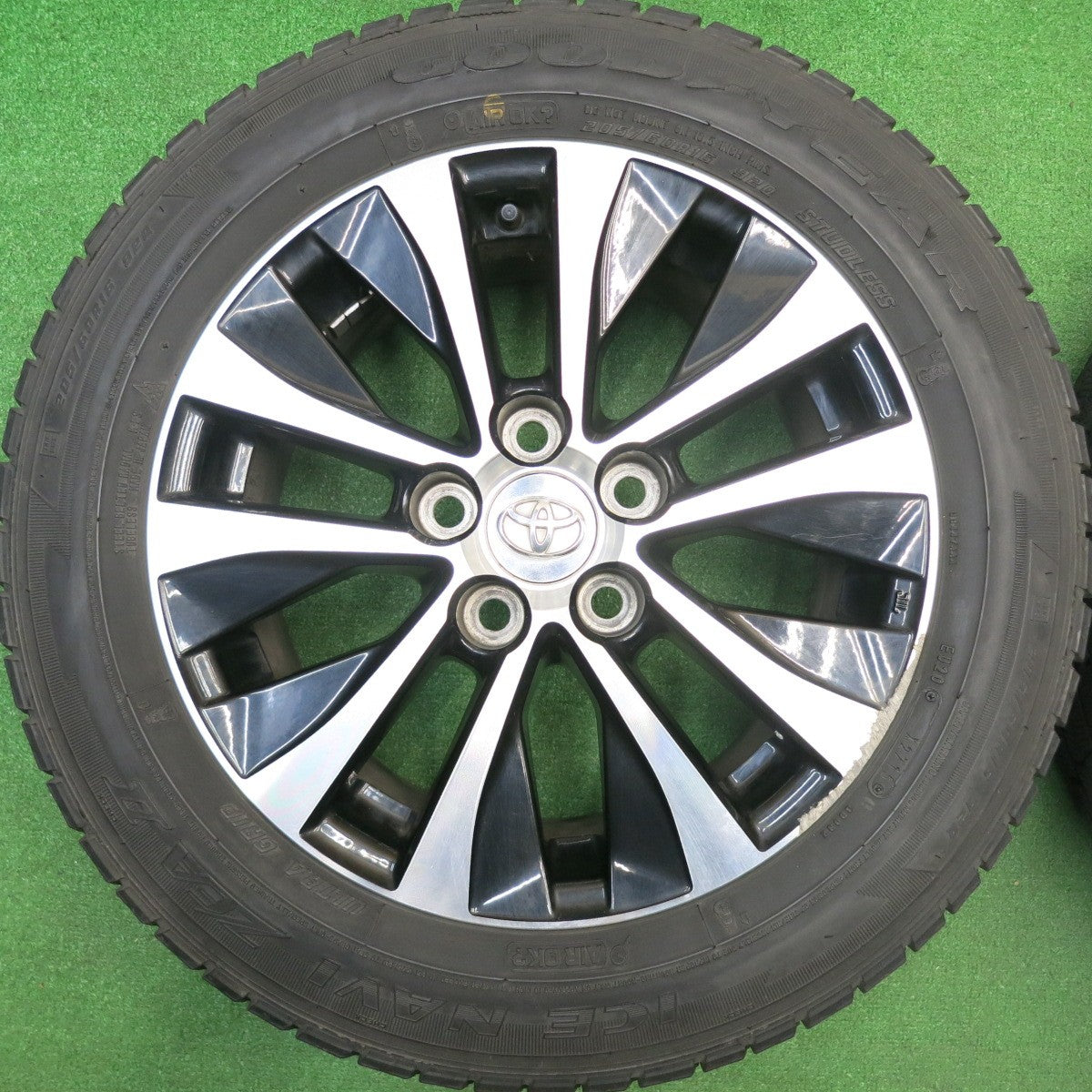 バリ溝！8.5分★トヨタ SAI サイ 純正 205/60R16 スタッドレス グッドイヤー アイスナビ ZEA2 16インチ PCD114.3/5H★5122802HAス