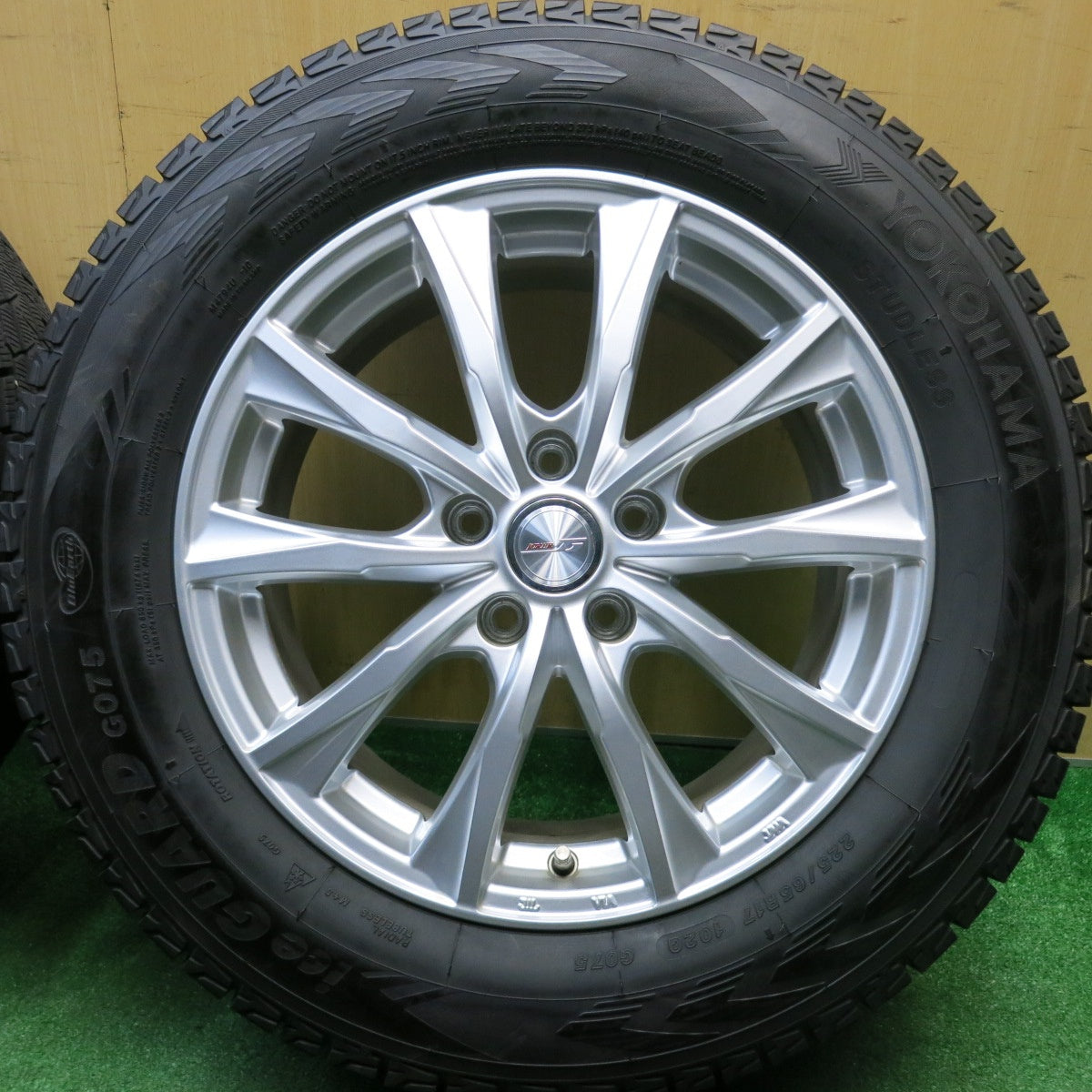 バリ溝！9.5分以上★スタッドレス 225/65R17 ヨコハマ アイスガード G075 JOKER ジョーカー 17インチ PCD114.3/5H★6010810HAス