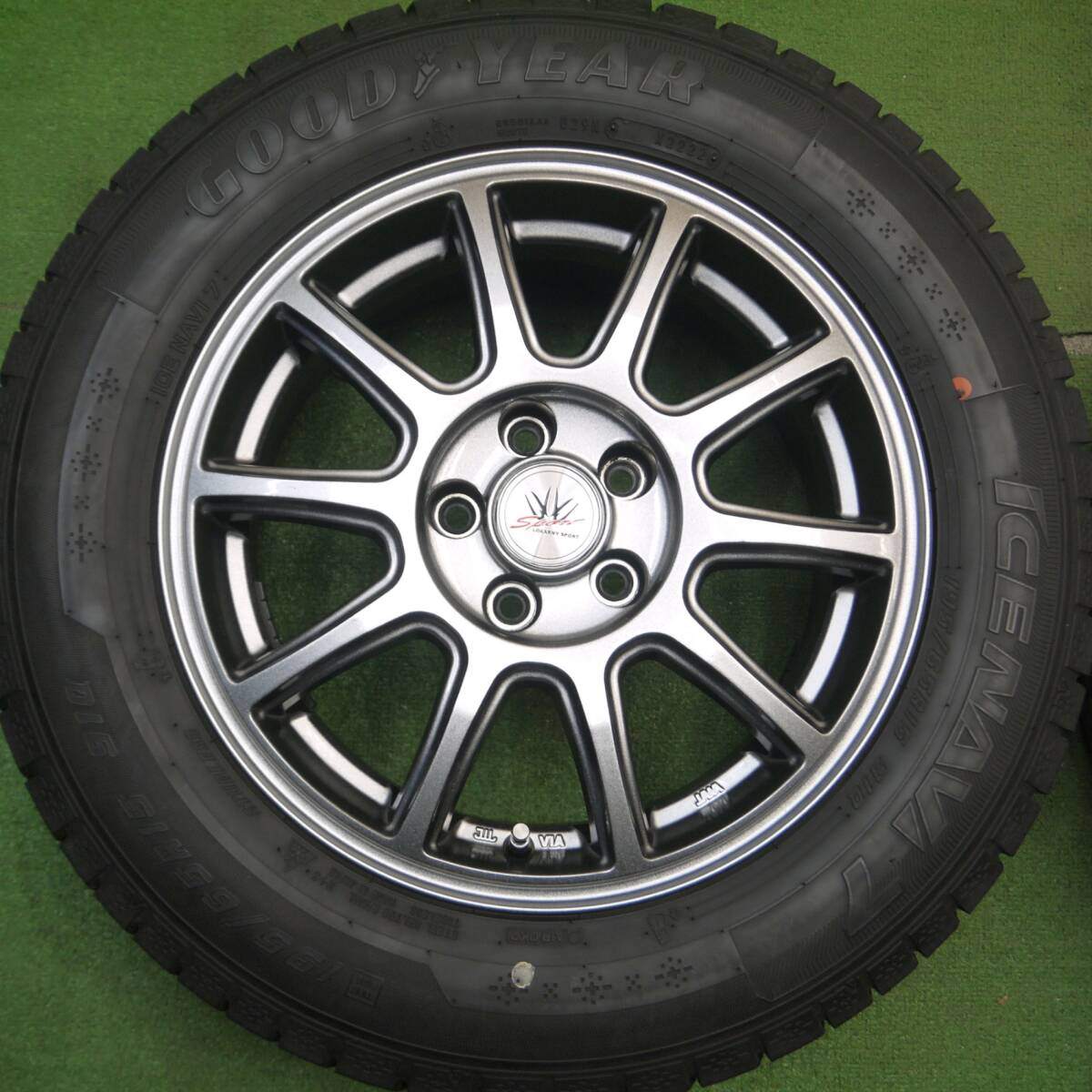 バリ溝！22年！キレイ！9分★プリウス 等 LOXARNY SPORT 195/65R15 スタッドレス グッドイヤー アイスナビ7 ロクサーニ スポーツ 15インチ PCD100/5H★5030405Hス