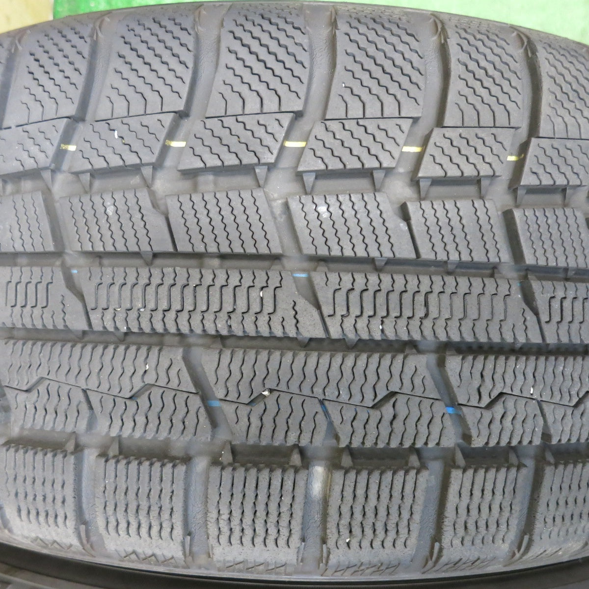 バリ溝！9.5分◎BMW 等 MAK FAHR 225/50R18 スタッドレス トーヨー ウインター トランパス TX ファー 18インチ PCD112/5H◎6071906HAス