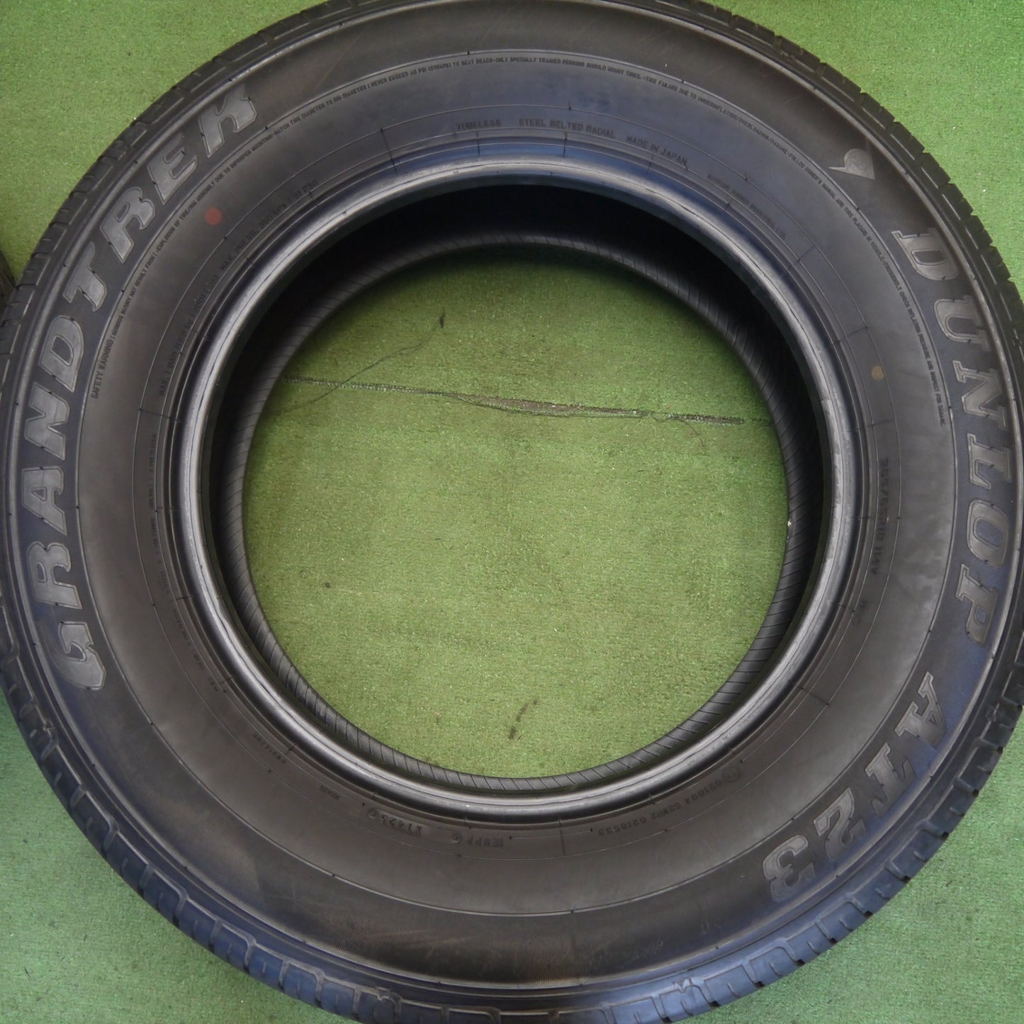 新車外し！25年★265/65R18 ダンロップ AT23 グラントレック タイヤ 18インチ ランクル 250 300 等★6060304Hノタ