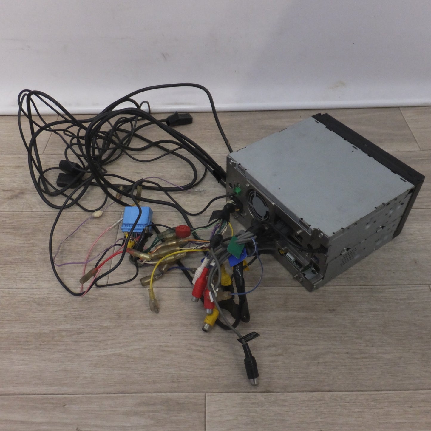 [送料無料] 現状品★カロッツェリア carrozzeria AV一体型HDDナビゲーション サイバーナビ AVIC-ZH09CS(2)★