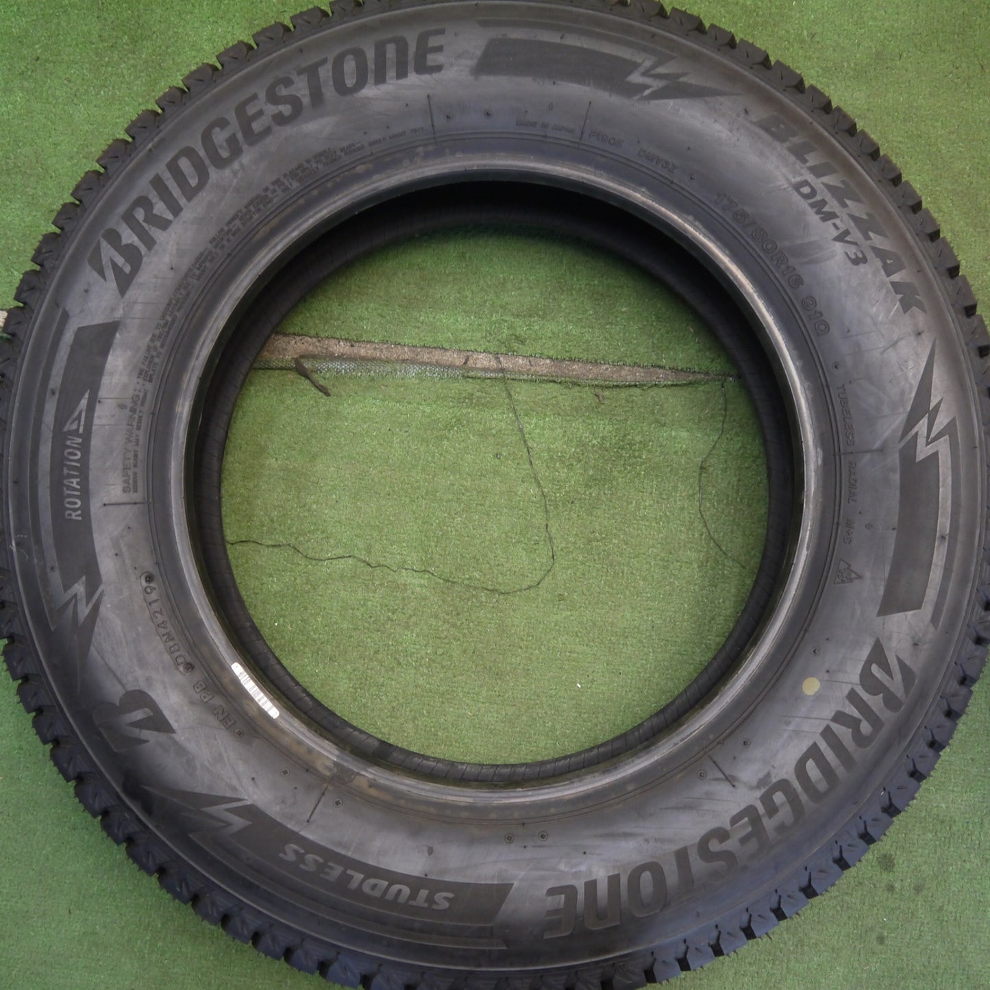 未使用★ジムニー 等 175/80R16 スタッドレス ブリヂストン ブリザック DM-V3 タイヤ 16インチ★6052602Hスタ