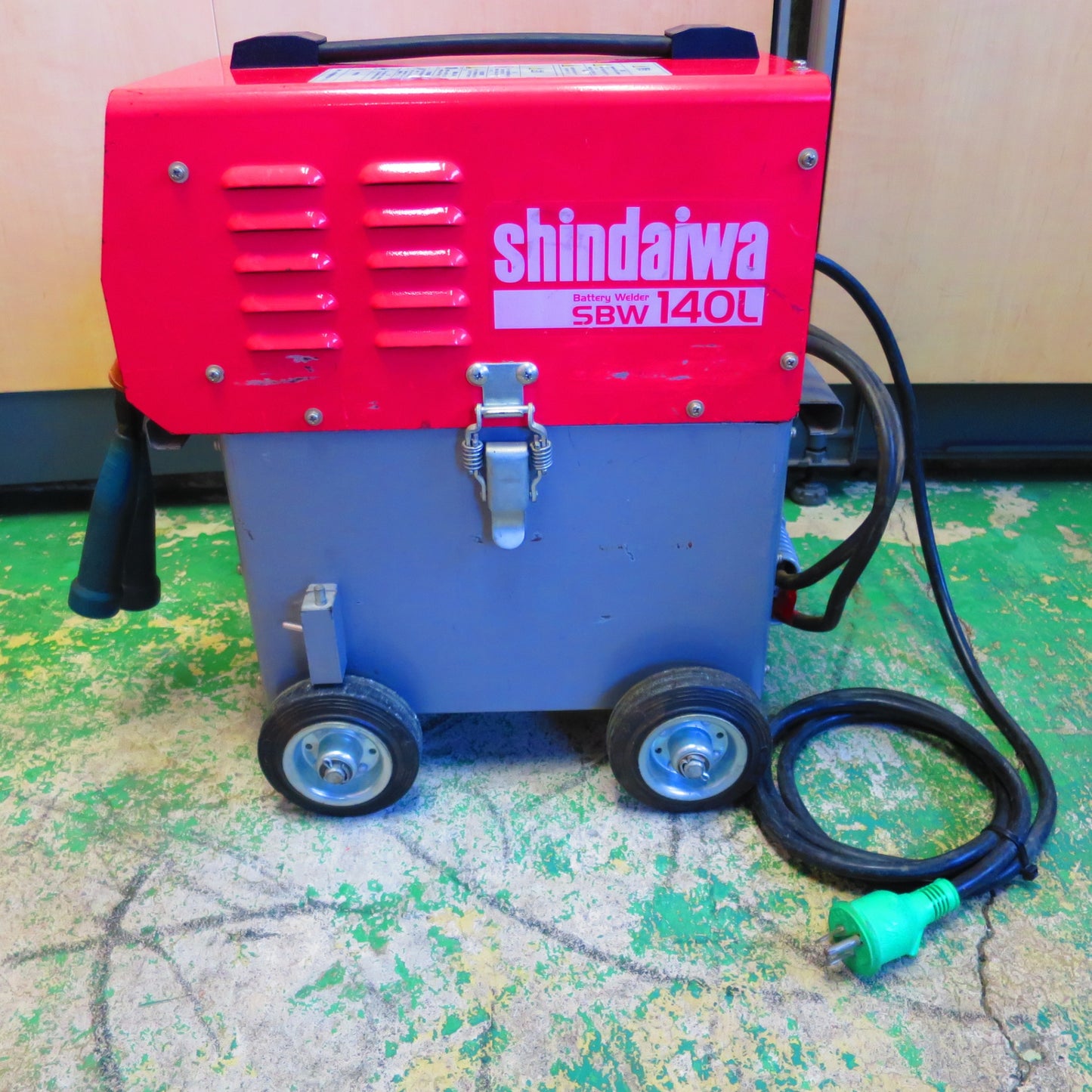 [送料無料] ☆新ダイワ バッテリー 溶接機 SBW140L-MF やまびこ Shindaiwa☆