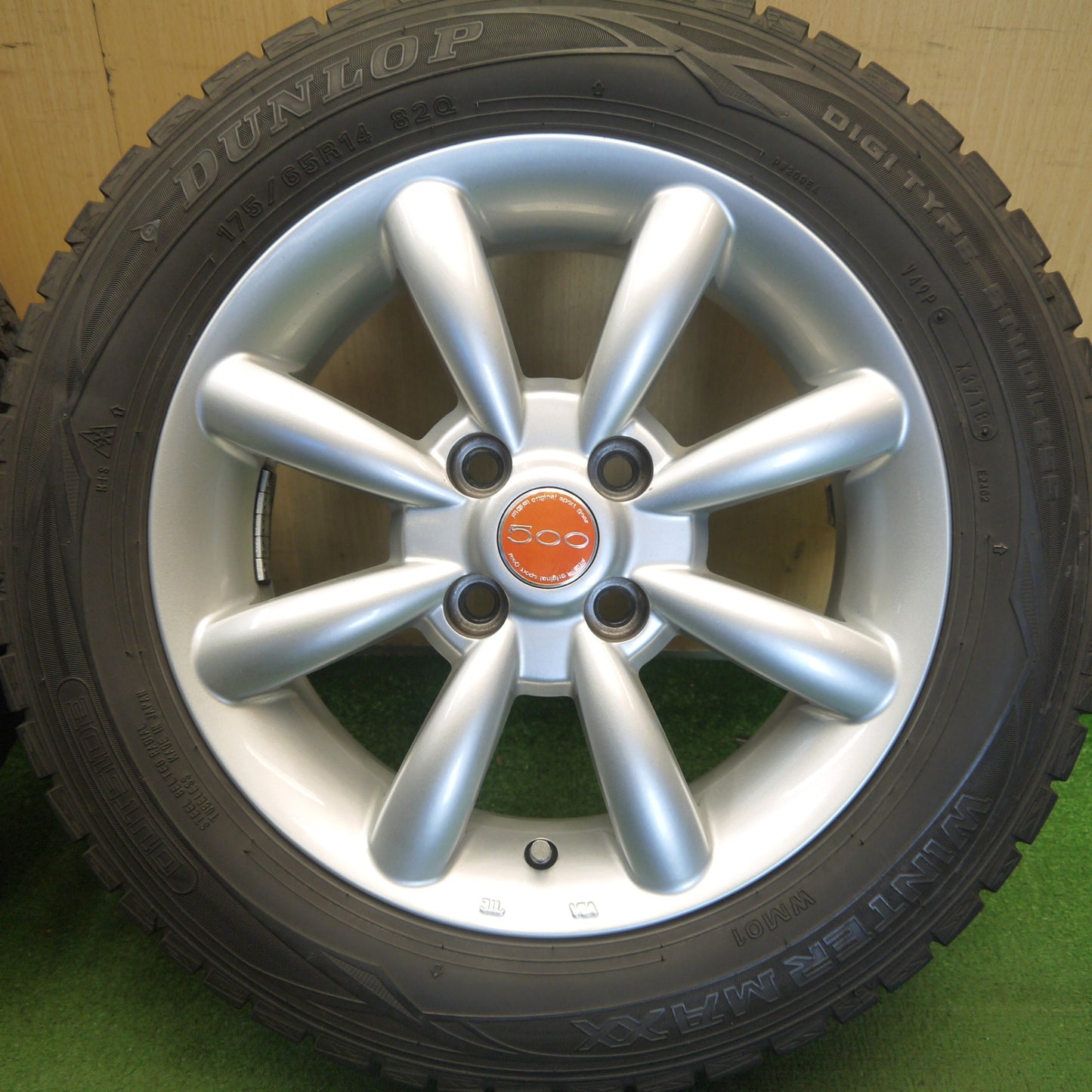 キレイ◎FIAT フィアット 500 TARGA AGA 500 175/65R14 スタッドレス ダンロップ ウインターマックス WM01 14インチ PCD98/4H◎6071502Hス