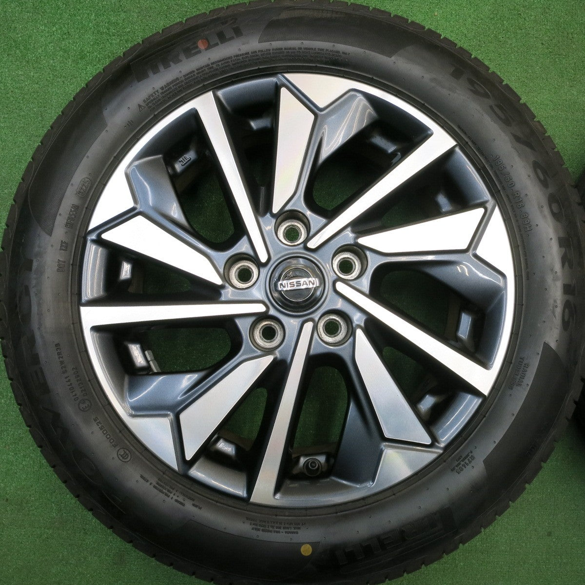 バリ溝！25年！9.5分★日産 C27 セレナ 後期 ハイウェイスター 純正 195/60R16 ピレリ POWERGY パワジー 16インチ PCD114.3/5H★6010504AKノ