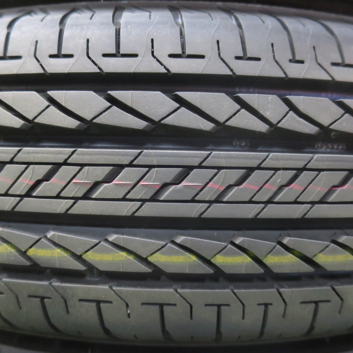 新車外し！25年★ジムニー 等 175/80R16 ブリヂストン デューラー H/L 852 DUELER タイヤ 16インチ★5122207イノタ