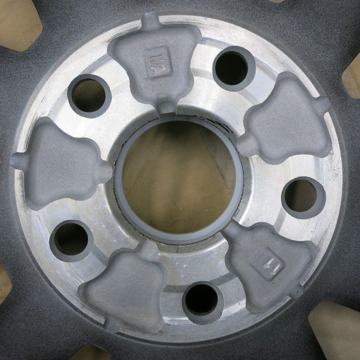*送料無料* 新車外し★レクサス RX500h Fスポーツ パフォーマンス 純正 ホイール 21インチ 21×8J PCD114.3/5H★4060501NJホ