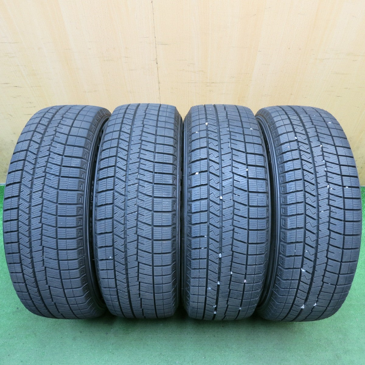 バリ溝！25年！キレイ！ほぼ10分◎スタッドレス 215/60R17 ダンロップ ウインターマックス 03 BALMINUM LS10 バルミナ 17インチ PCD114.3/5H◎6091302HAス