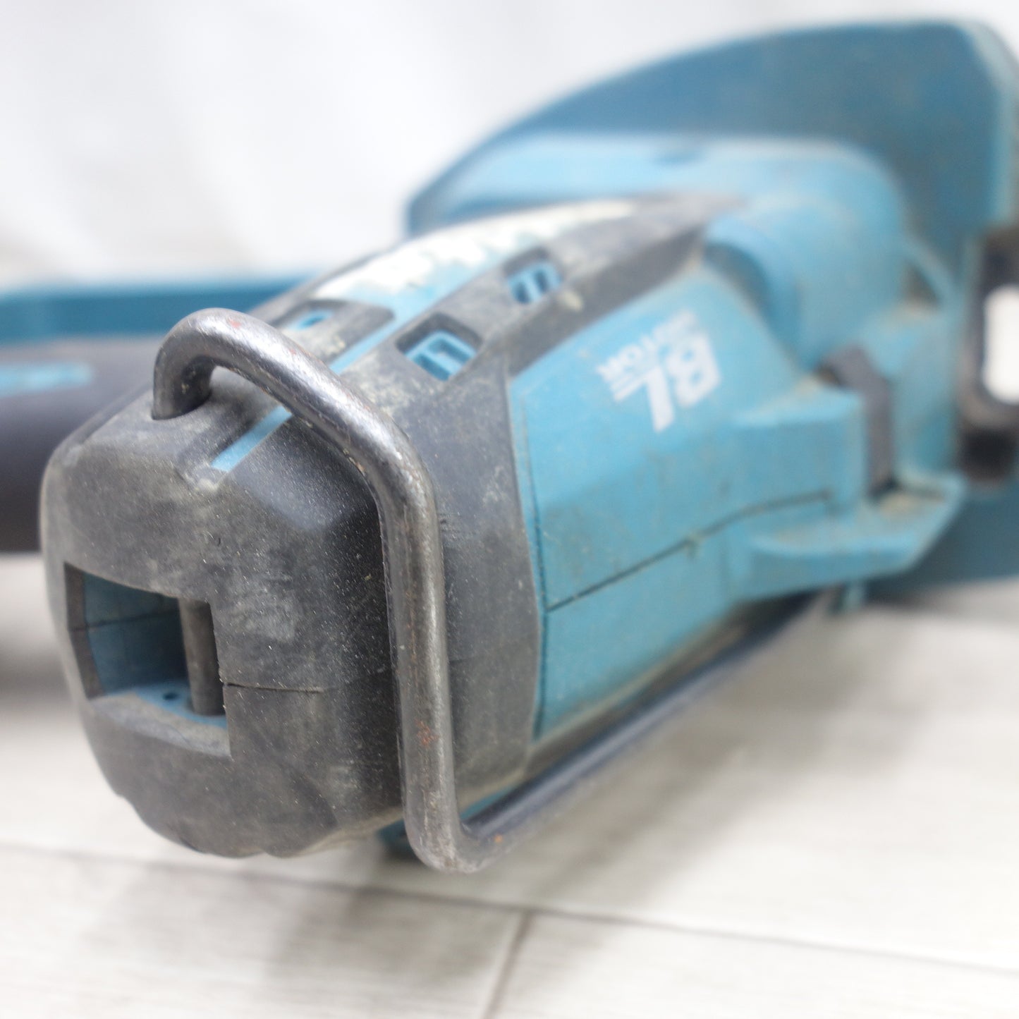[送料無料] ◆マキタ 充電式 全ネジ カッタ SC102D 電動 工具 切断機 全ねじ カッター 14.4/18V makita◆