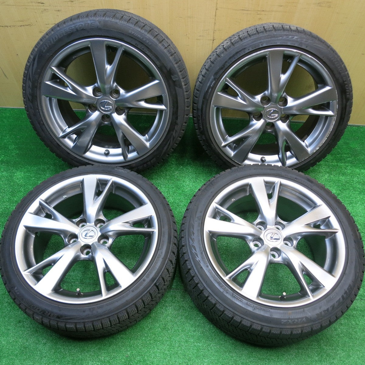 バリ溝！9.5分★レクサス IS バージョンS 純正 225/40R18 255/40R18 スタッドレス ブリヂストン ブリザック VRX2 18インチ PCD114.3/5H★5101206HAス