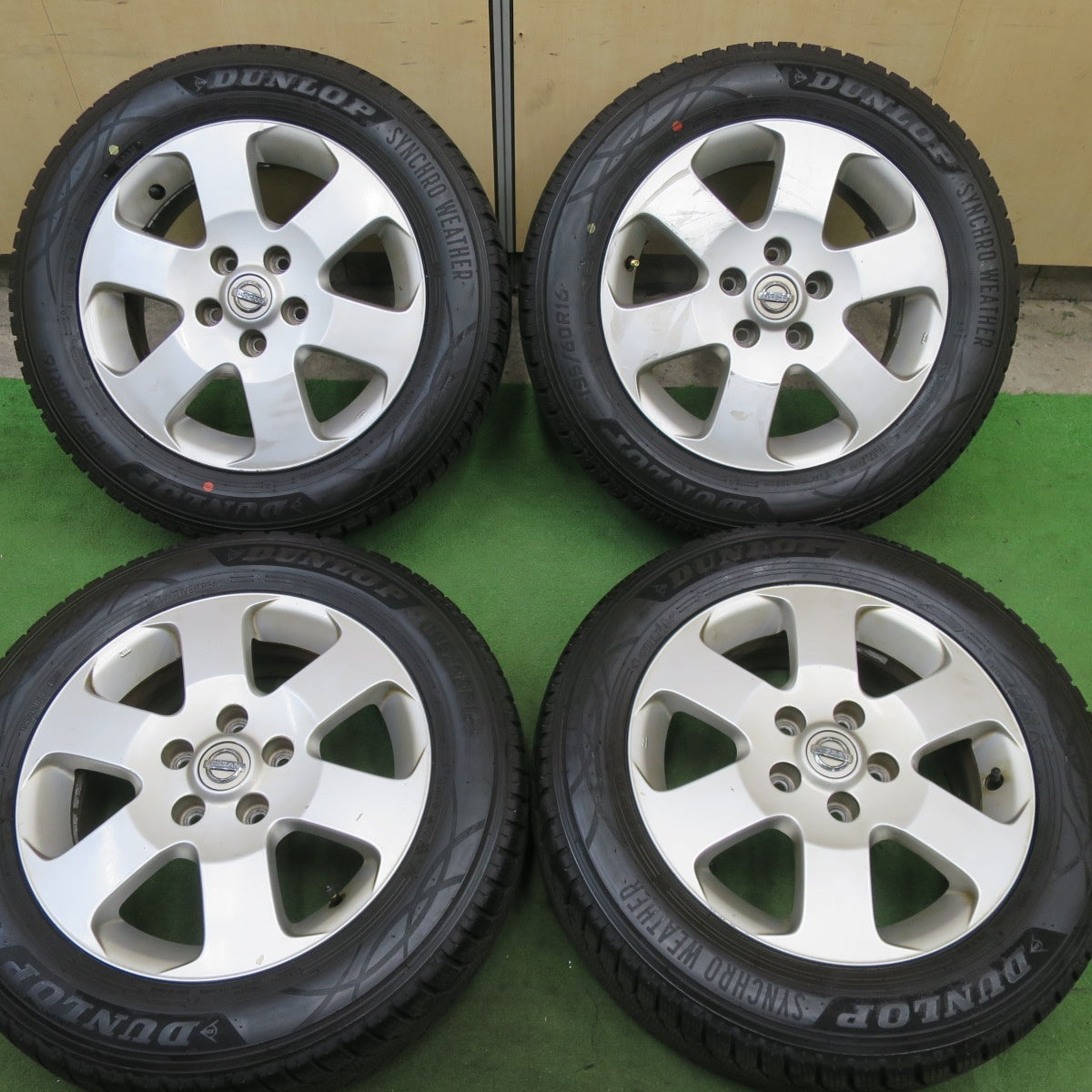 バリ溝！25年！9.5分★日産 C25 セレナ 純正 195/60R16 ダンロップ SYNCHRO WEATHER オールシーズン 16インチ PCD114.3/5H★6021402TTス