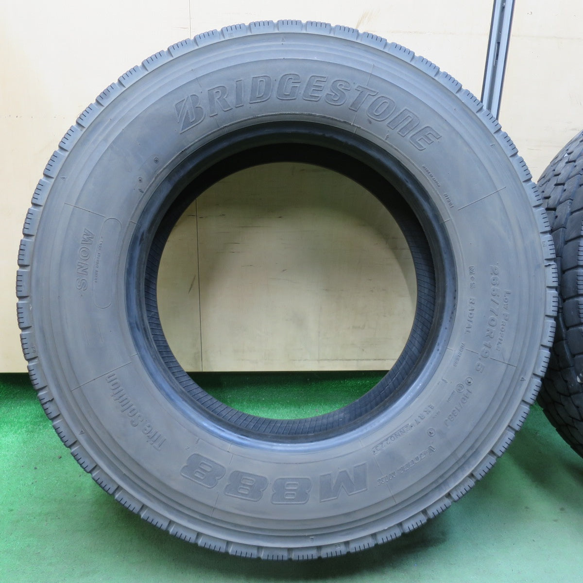 バリ溝！23年！8.5分！2本★トラック タイヤ 265/70R19.5 140/138J ブリヂストン M888 ミックス オールシーズン 19.5インチ★5120405イスタ