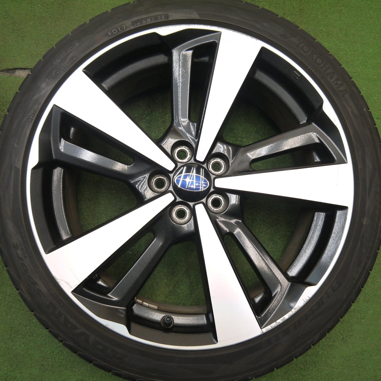 バリ溝！8.5分★スバル インプレッサ スポーツ 純正 225/40R18 ヨコハマ アドバン スポーツ V105 18インチ PCD100/5H★5043005Hノ