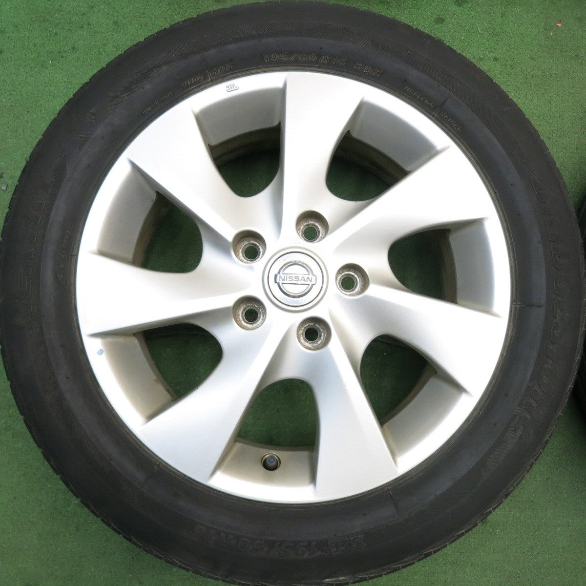4本価格★日産 C26 セレナ 純正 195/60R16 ブリヂストン ネクストリー エコピア 16インチ PCD114.3/5H★5082406HAノ