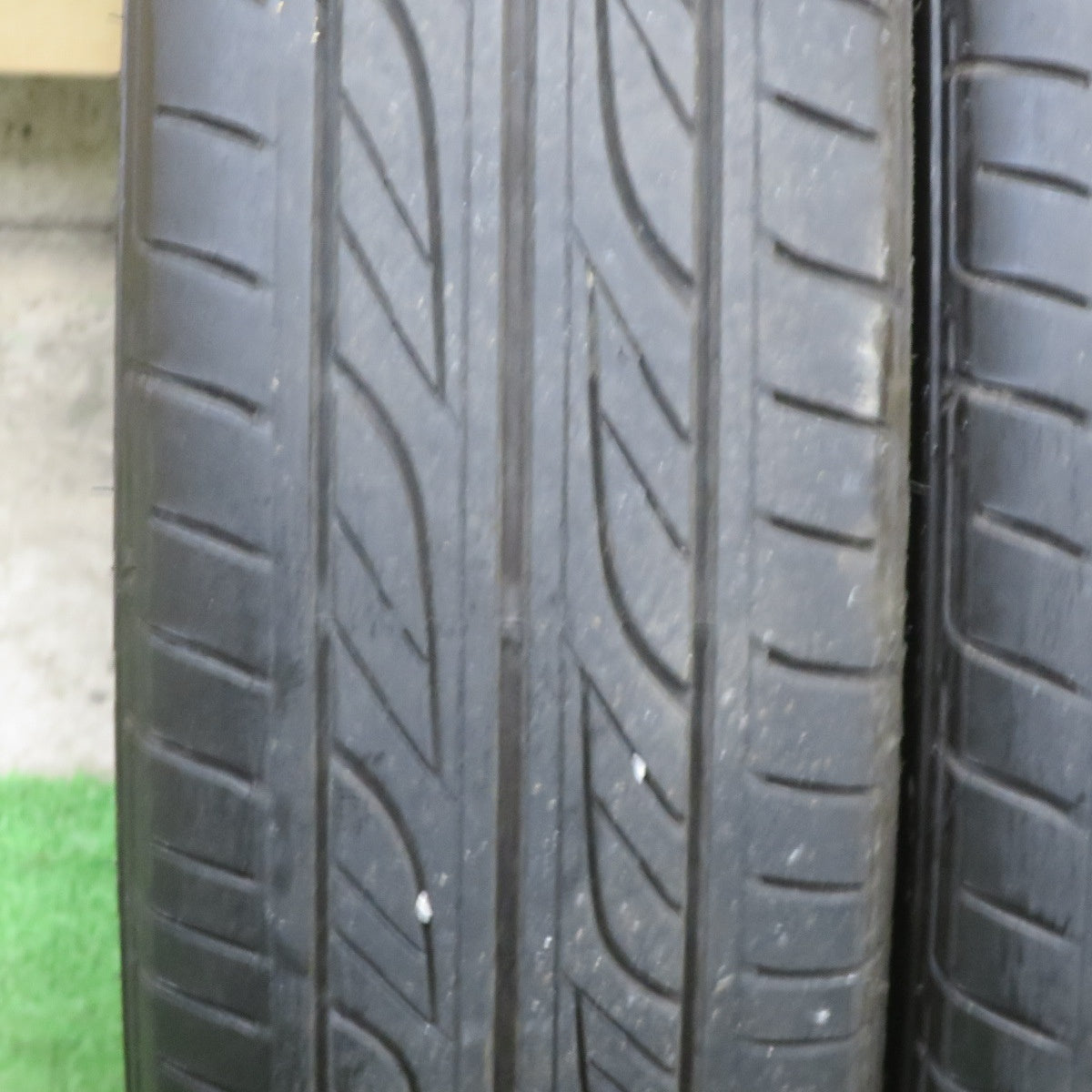 バリ溝！22年！キレイ！8.5分★165/55R15 グッドイヤー イーグル LS2000 hybridⅡ S-HOLD S-5V 15インチ 軽サイズ N-BOX ワゴンR 等 PCD100/4H★6022102TTノ